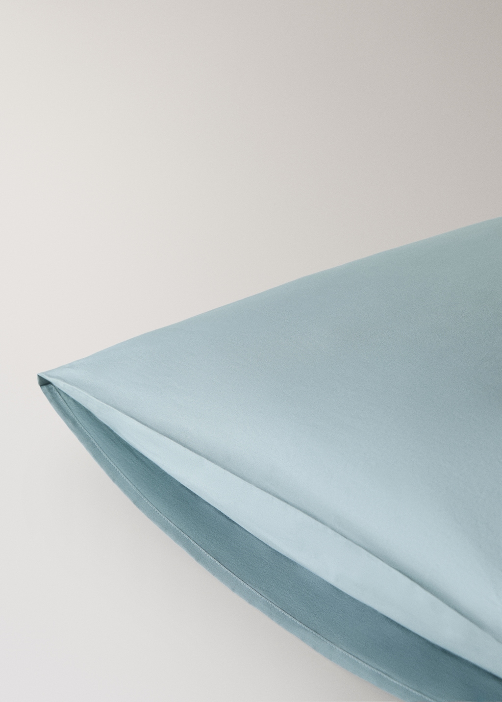Two cotton percale pillowcases 50x75cm