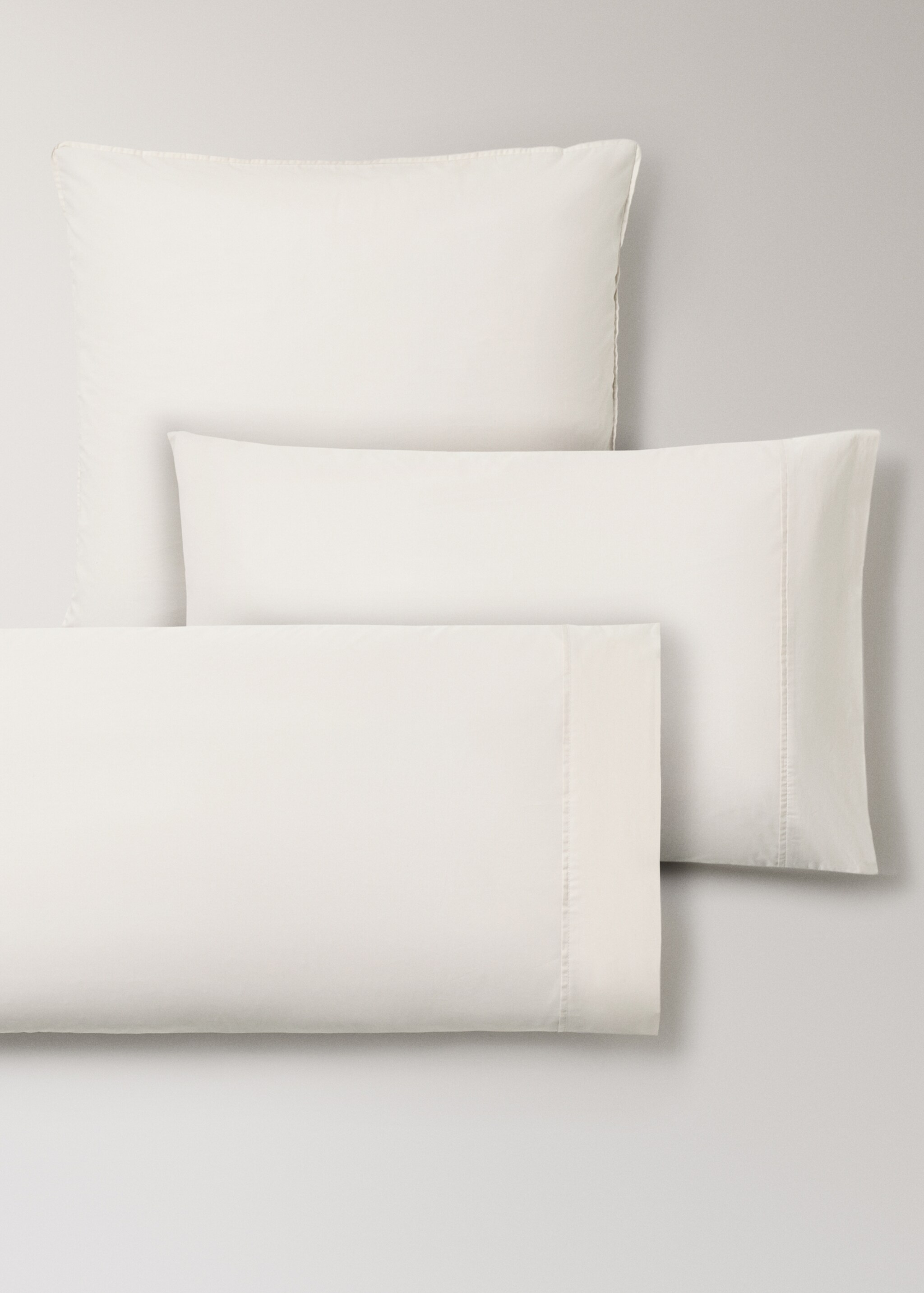Two 300-thread count cotton percale pillowcases 50x75 cm - Details of the article 4, Ivory White. Ref: 17021559-00.