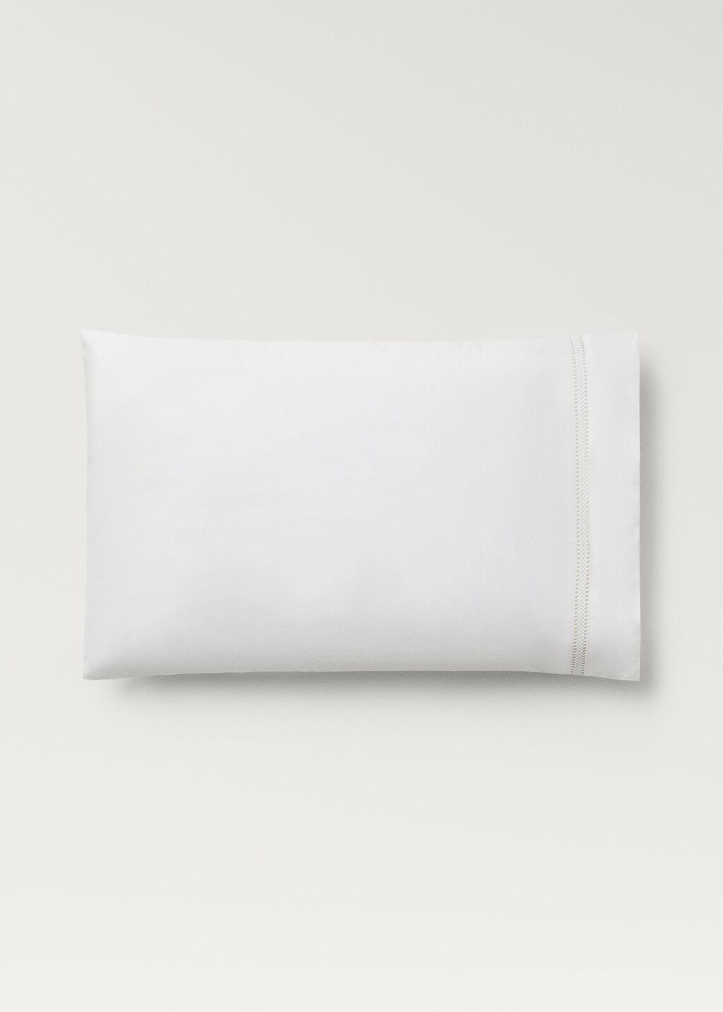 Two cotton percale pillowcases with lace insert 50x75 cm