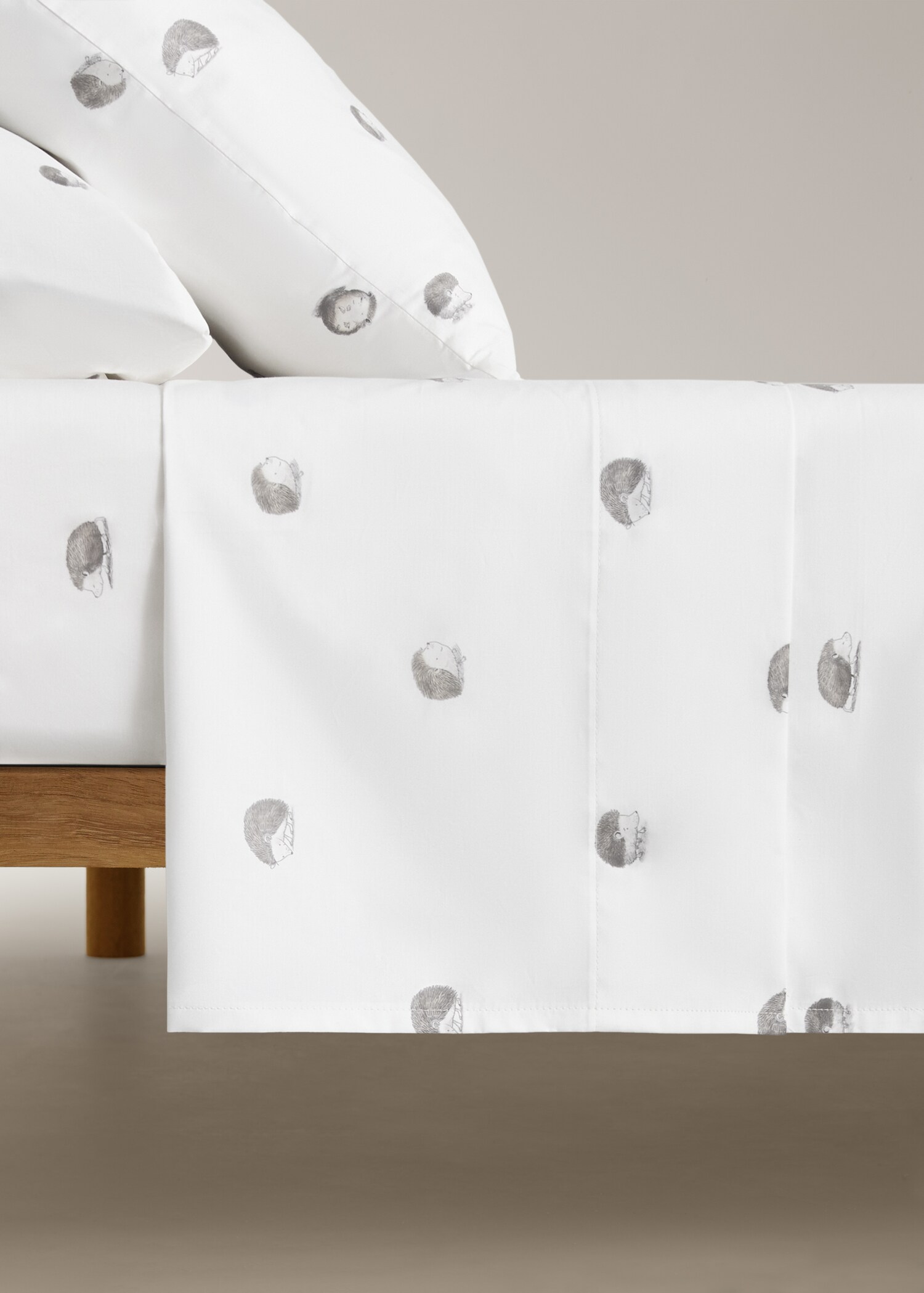 Children's top sheet cotton percale hedgehog print bed 90 cm - Article without model