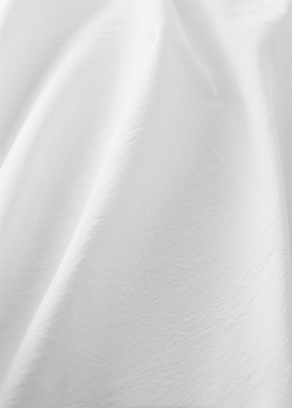 Washed cotton top sheet with lace flounces for crib