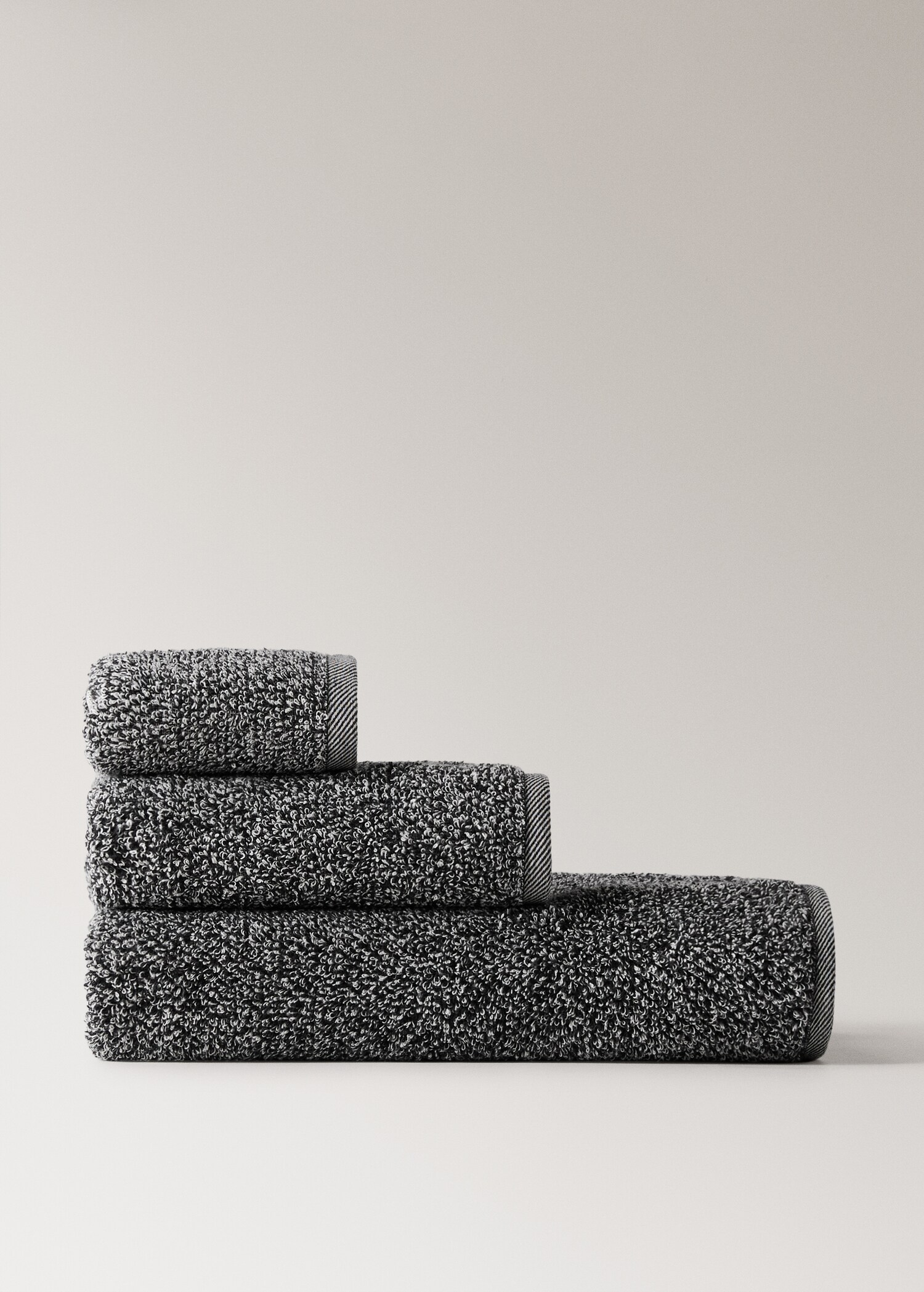 Cotton-blend two-tone washbasin towel - Article without model