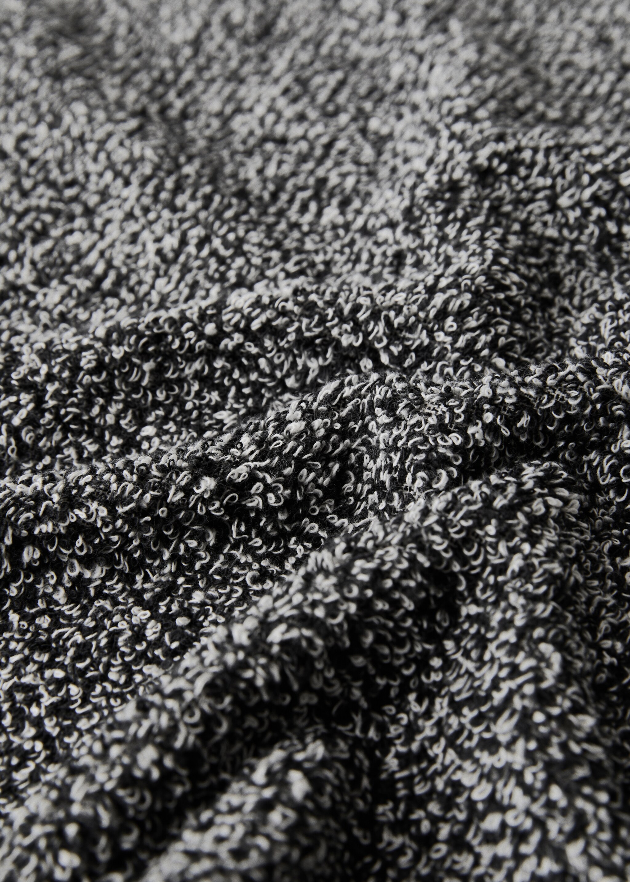 Cotton-blend two-tone washbasin towel - Details of the article 1, Black. Ref: 17021594-00.
