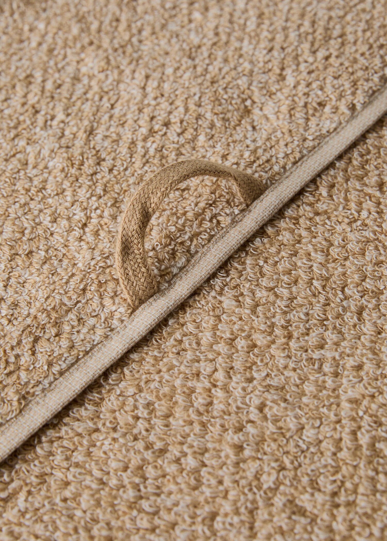 Cotton-blend two-tone bath towel - Details of the article 3