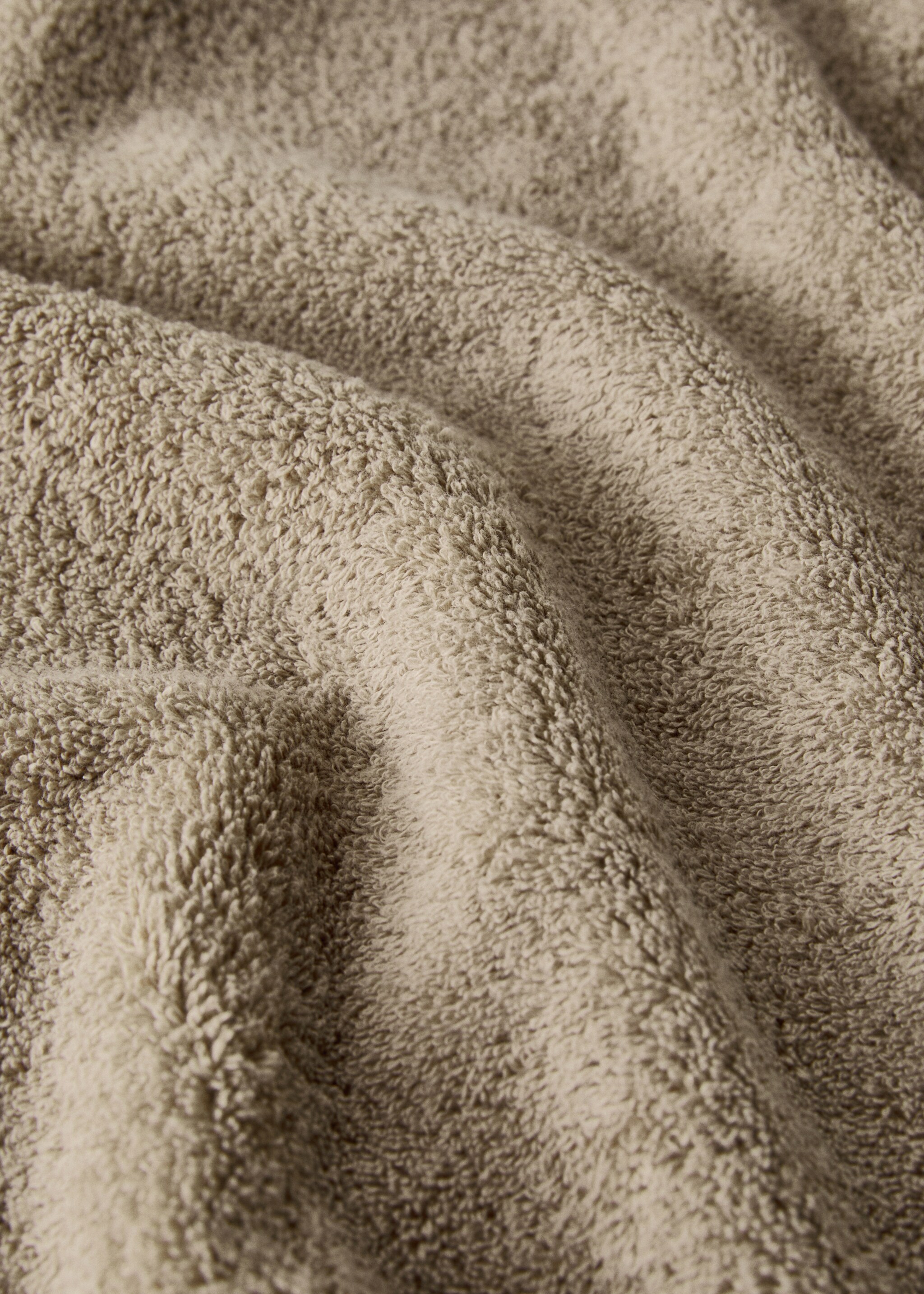 Soft cotton towel - Details of the article 1, Medium Brown. Ref: 17021596-00.