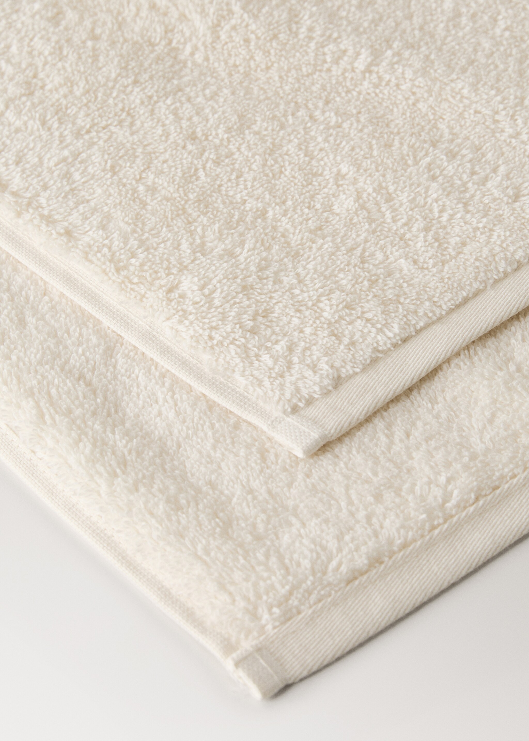 Soft cotton washbasin towel - Details of the article 3, Vanilla. Ref: 17021597-00.
