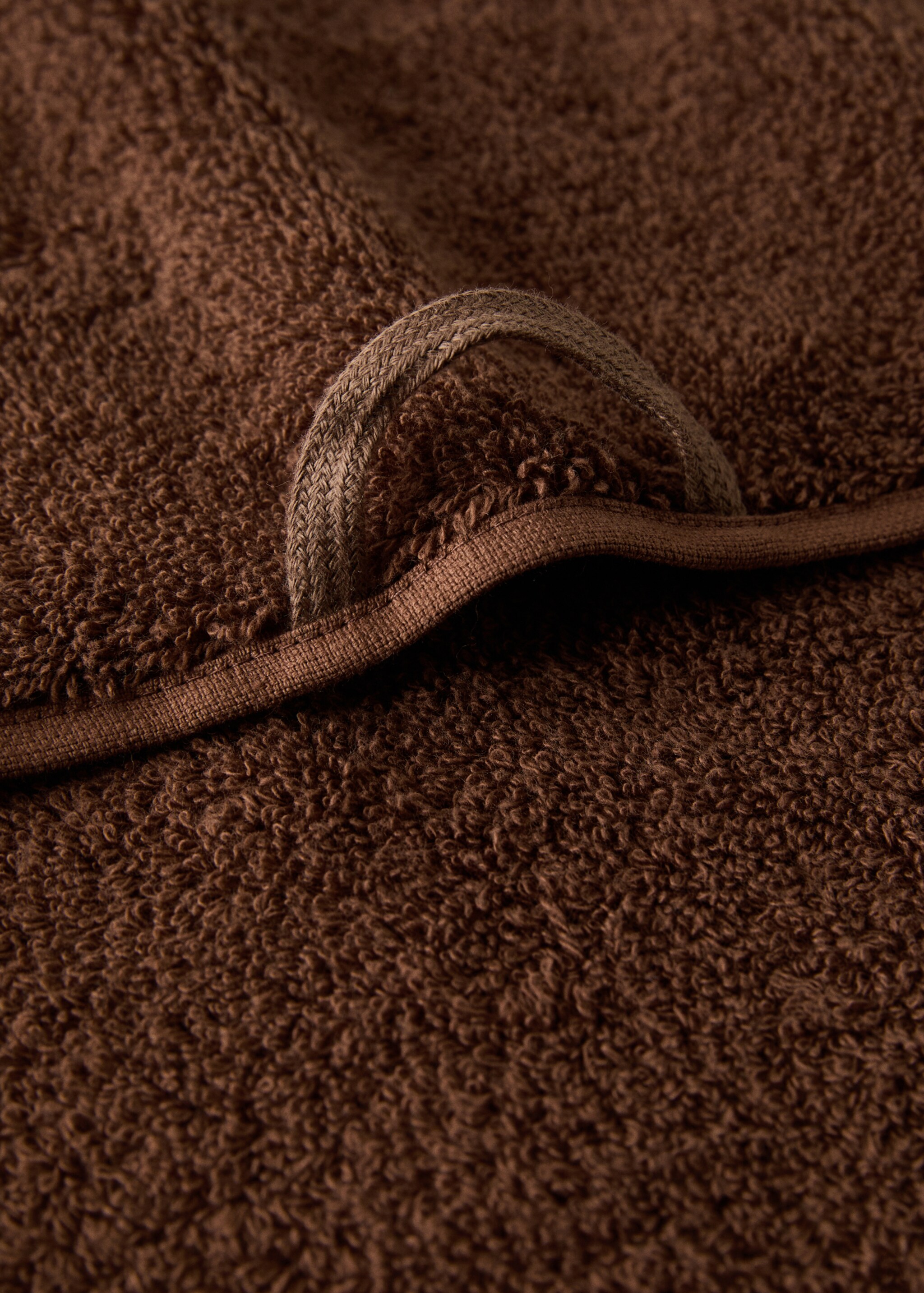 Soft cotton washbasin towel - Details of the article 2, Tobacco Brown. Ref: 17021597-00.