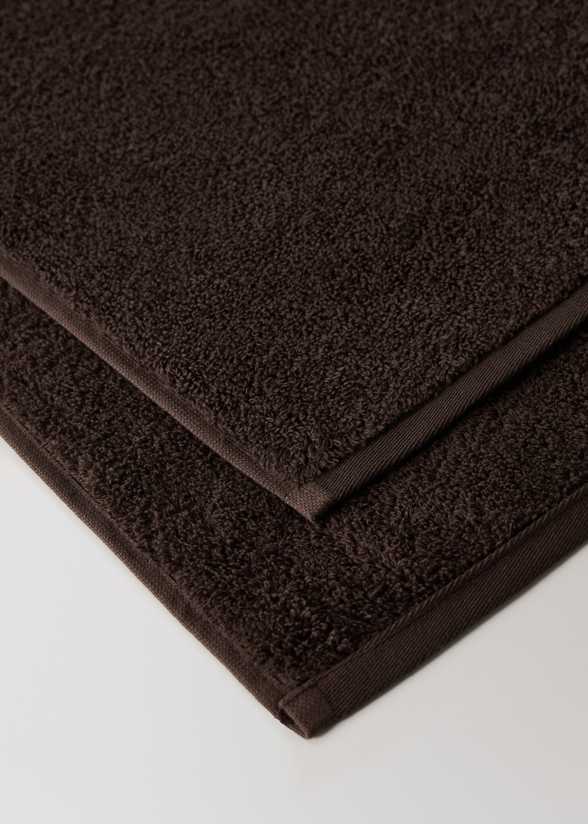 Soft cotton washbasin towel - Details of the article 3, Chocolate. Ref: 17021597-00.