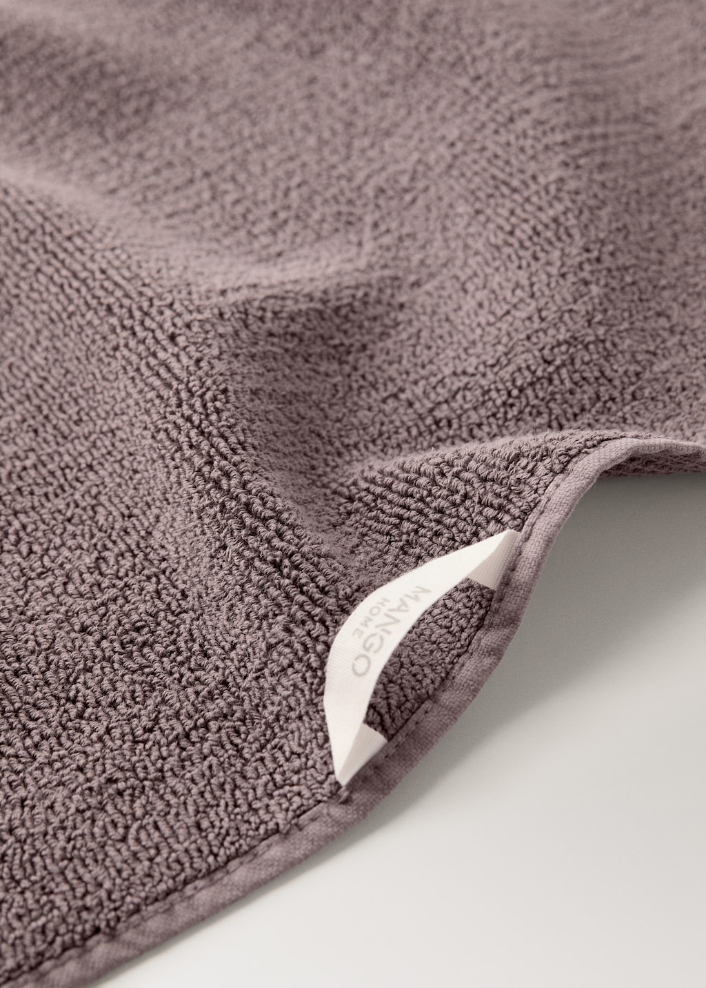 Reversible cotton guest towel