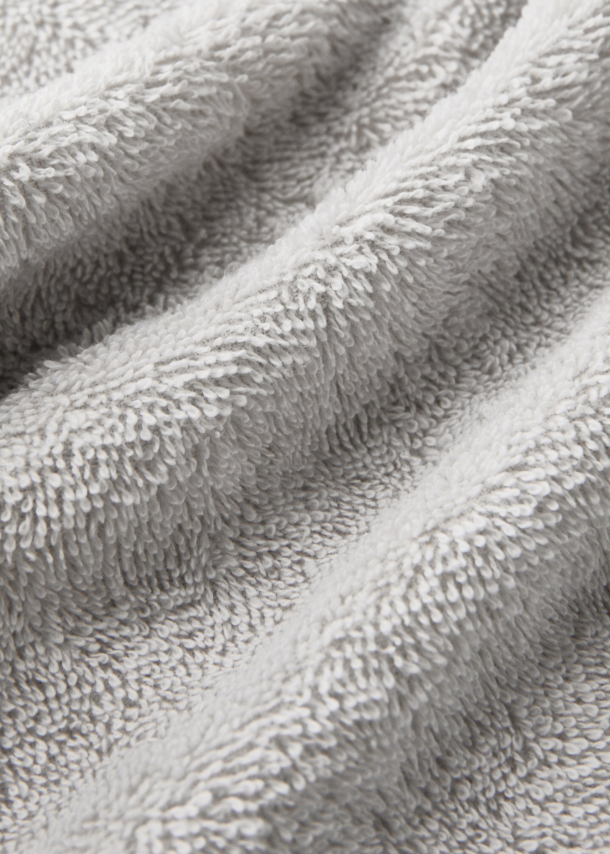 Washbasin towel with striped trim - Details of the article 1, Light Heather Grey. Ref: 17021603-00.