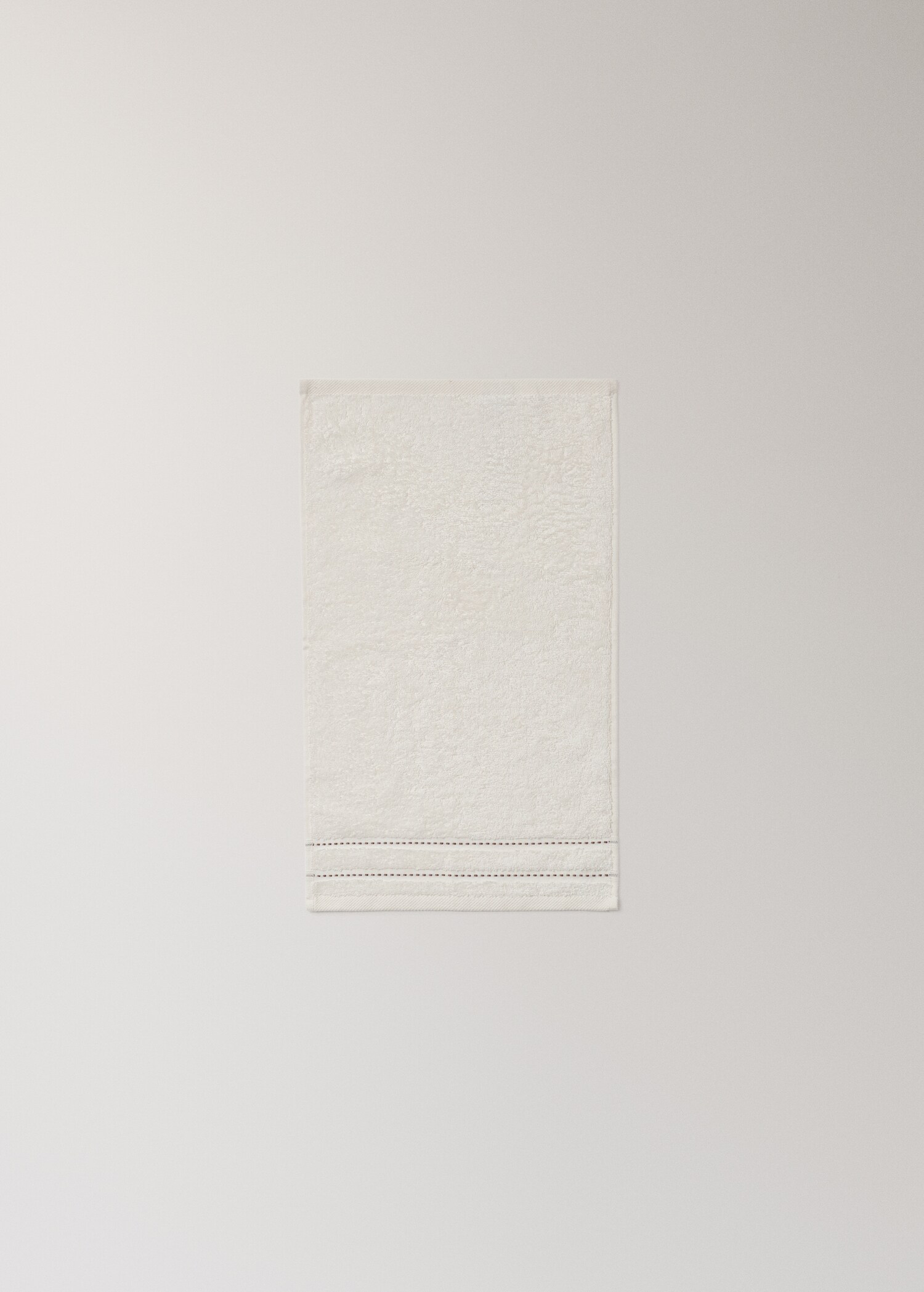 Cotton embroidered dot hand towel - Details of the article 3