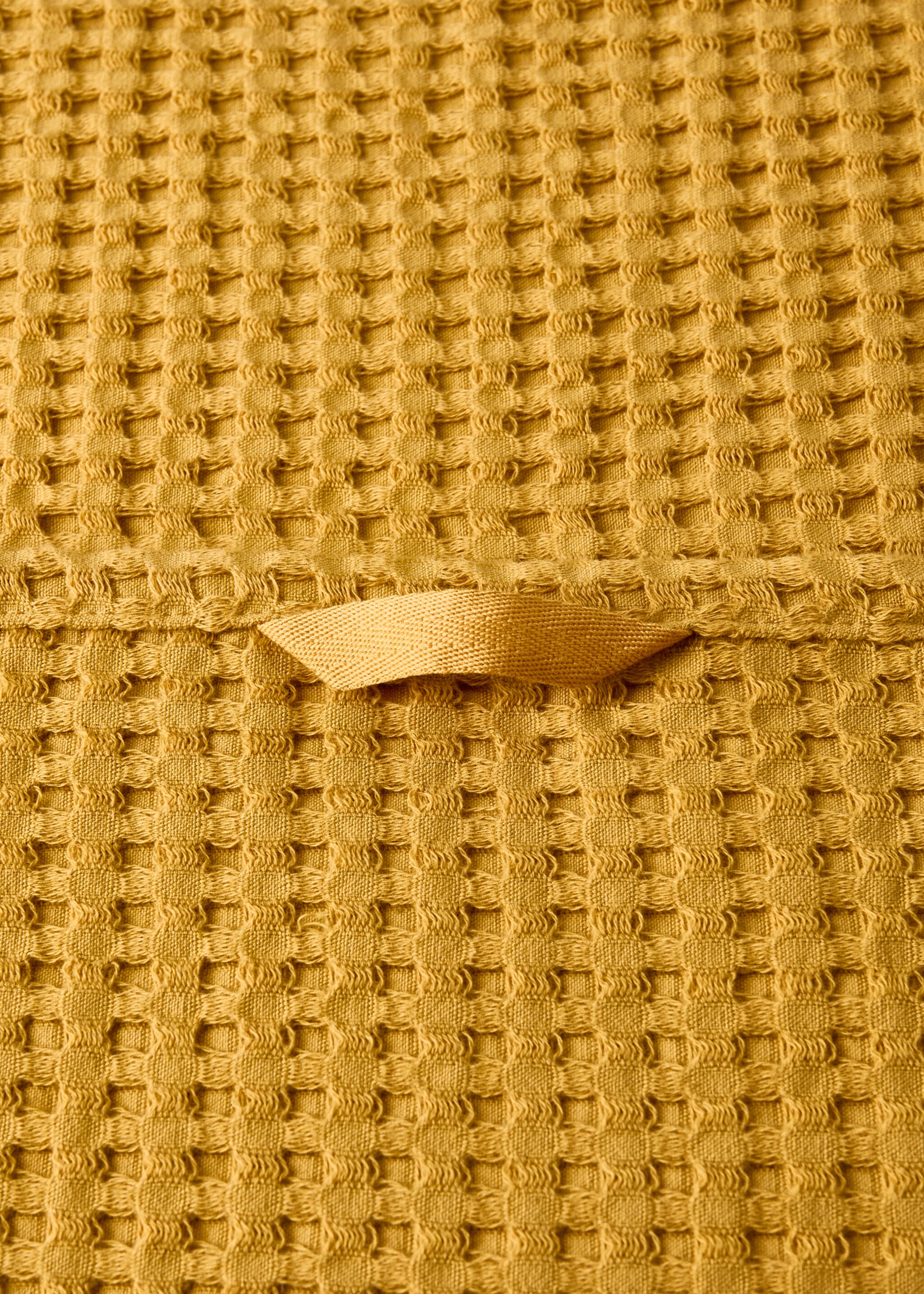 Children's waffle cotton washbasin towel - Details of the article 3, Mustard. Ref: 17021625-00.
