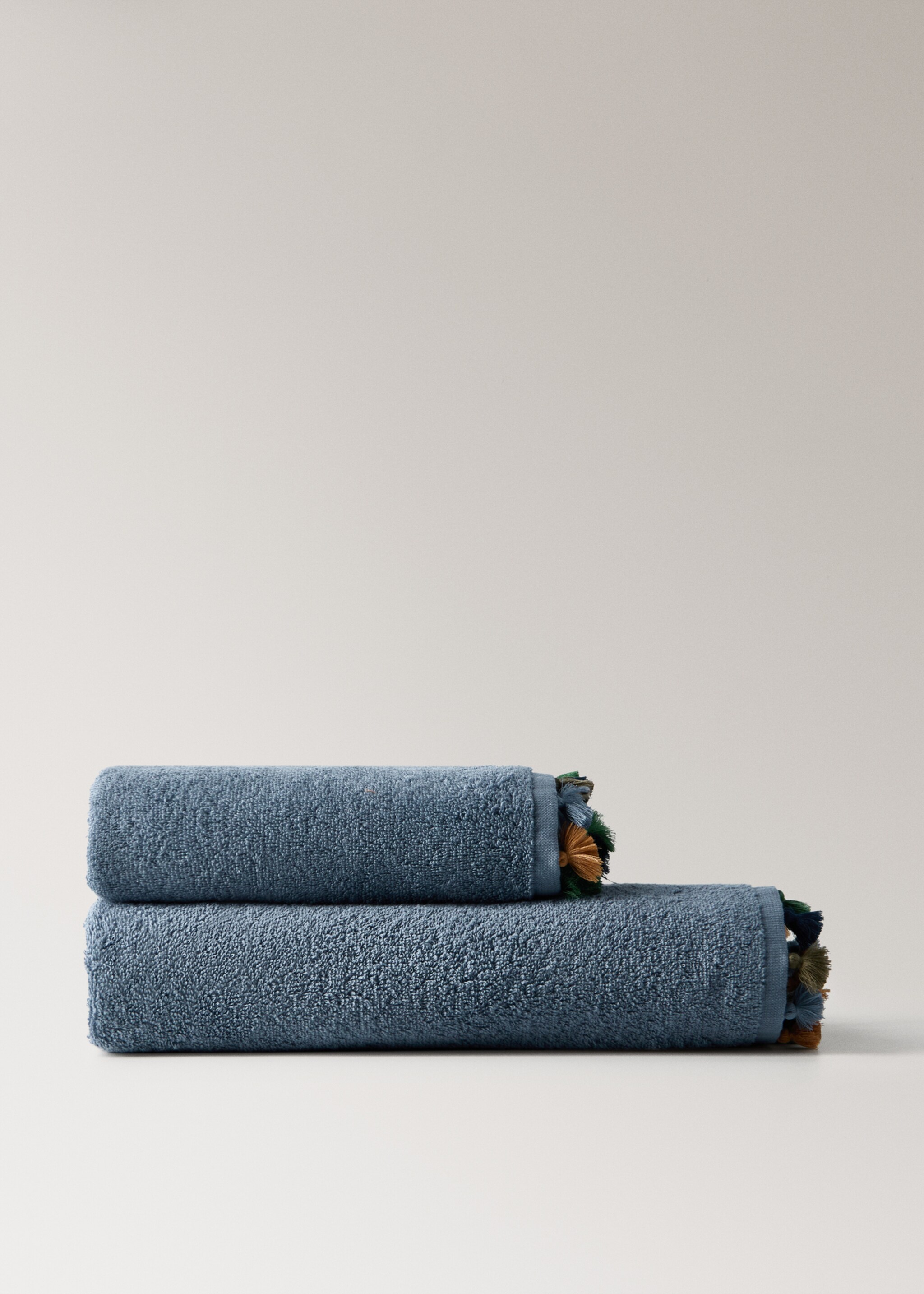 Cotton children's multi-coloured hand towel with pompoms - Article without model, Ink Blue. Ref: 17021628-00.