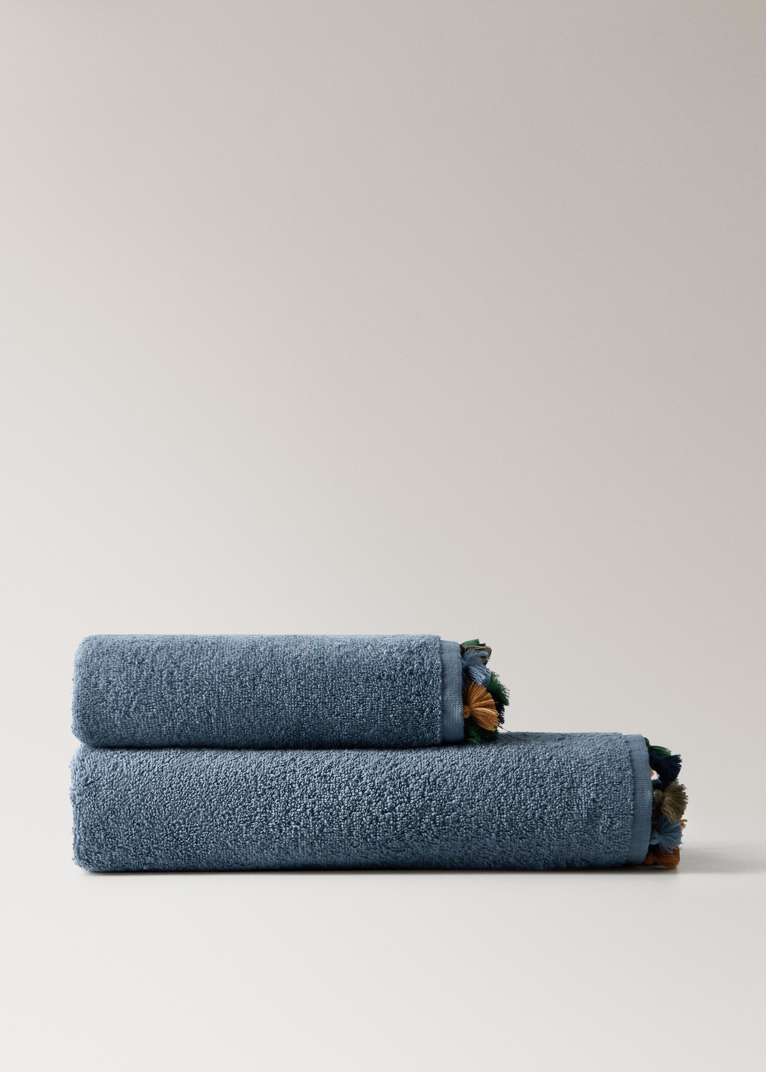 Cotton children's multi-coloured hand towel with pompoms - Article without model