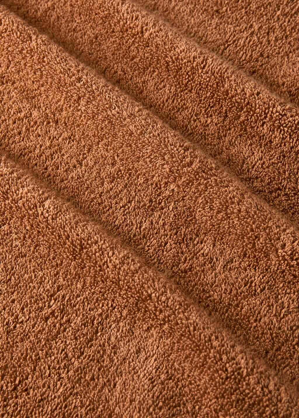 Children's cotton bath towel with multi-colored pom-poms