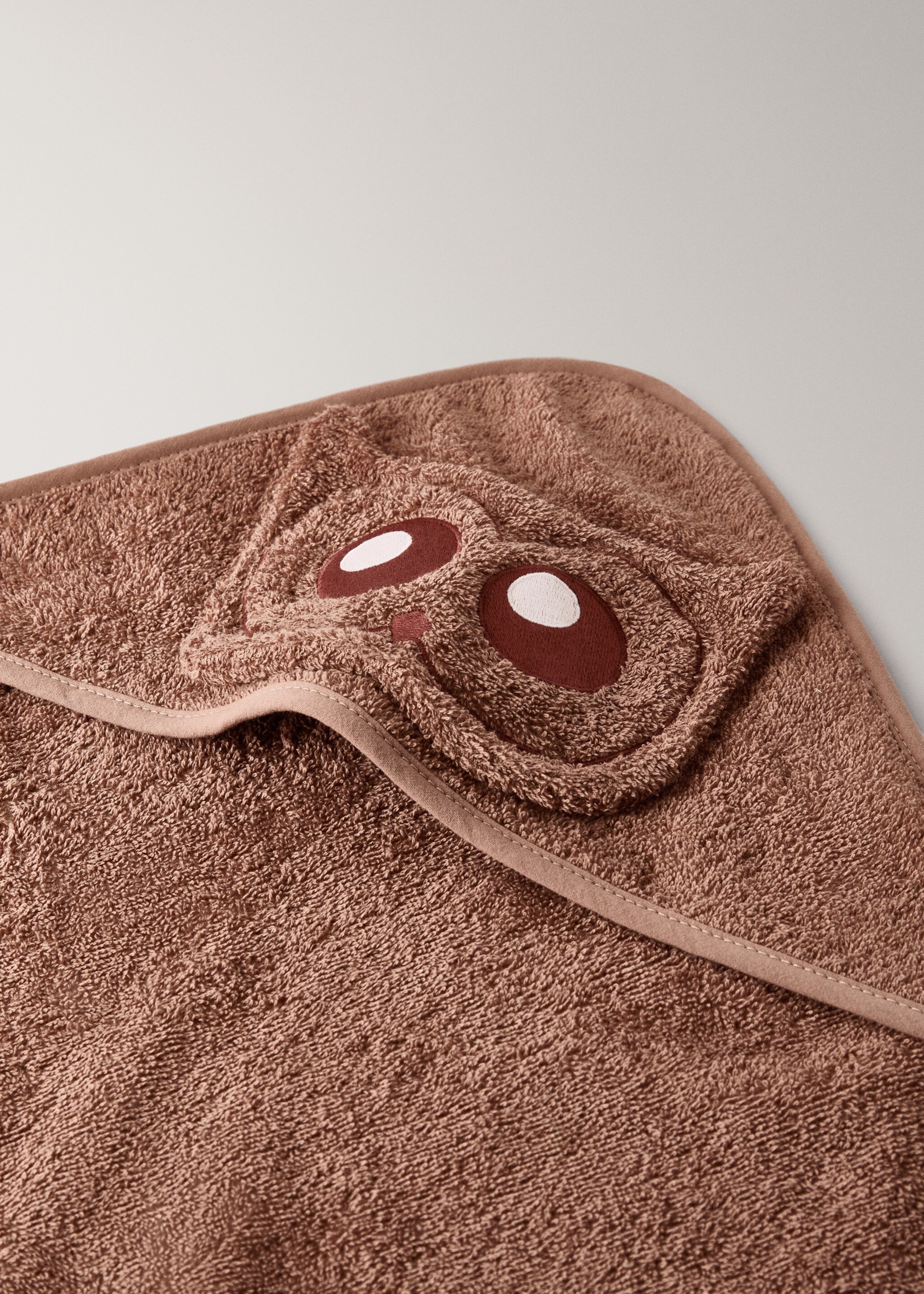 Children's terry bath cape with owl design - Details of the article 2, Pink. Ref: 17021634-00.