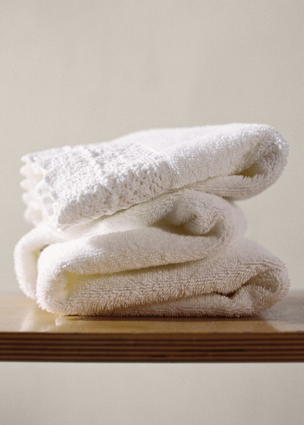 Cotton lace bath towel