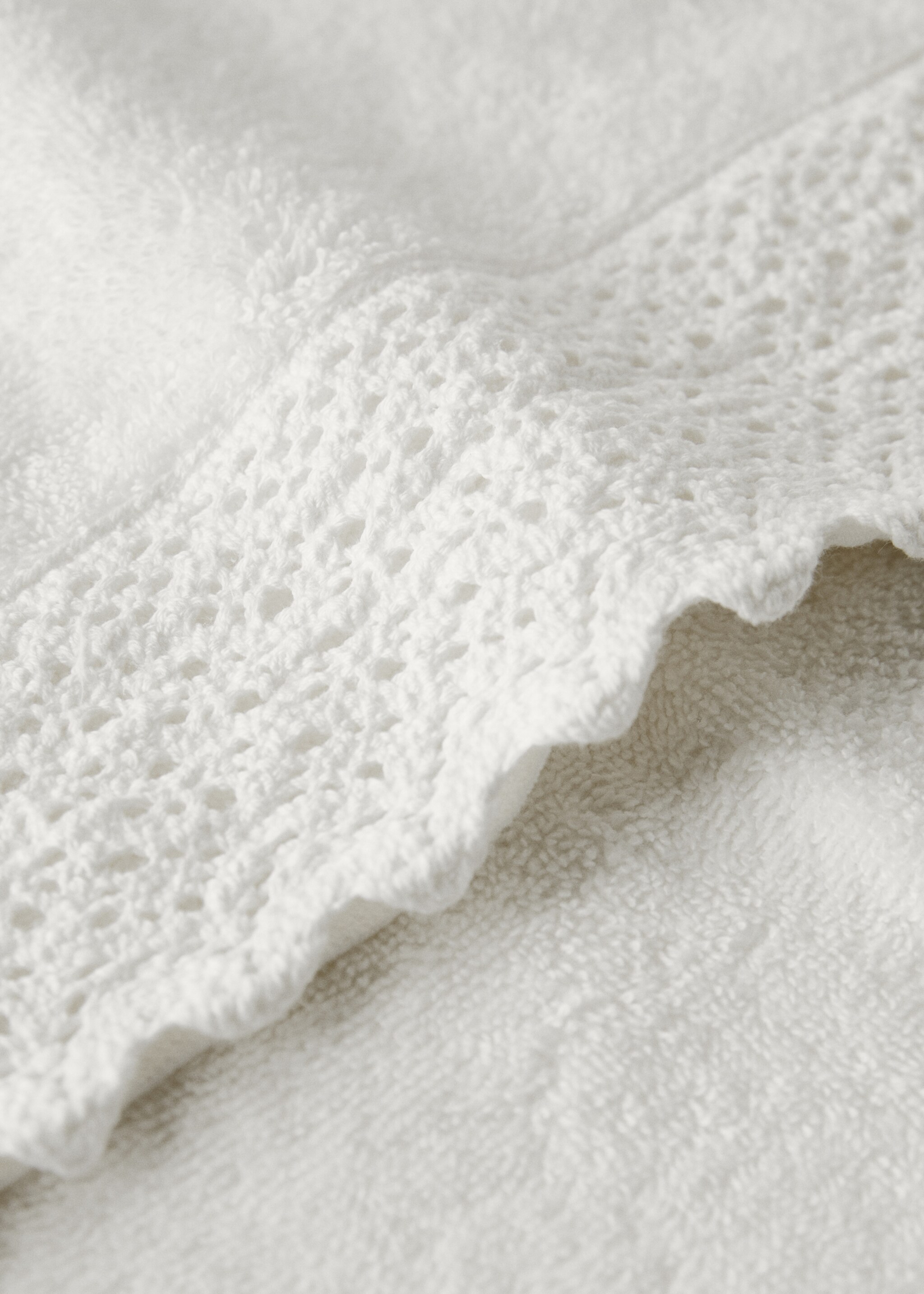 Serviette de bain 100 % coton dentelle - Détail de l'article 1, Gris chiné clair. Ref: 17021635-00.