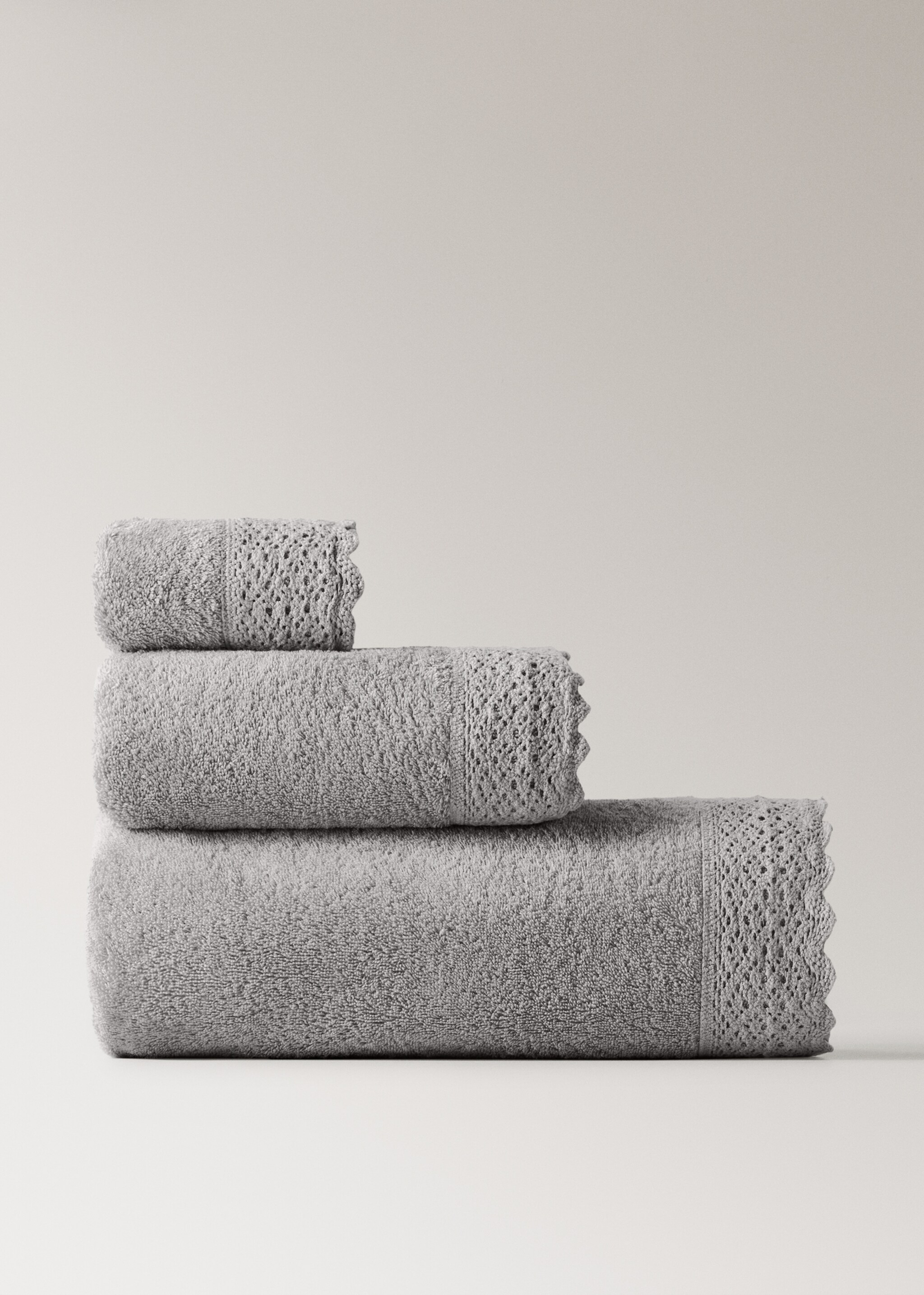 Serviette romantic - Article sans modèle, Écru. Ref: 17021636-00.