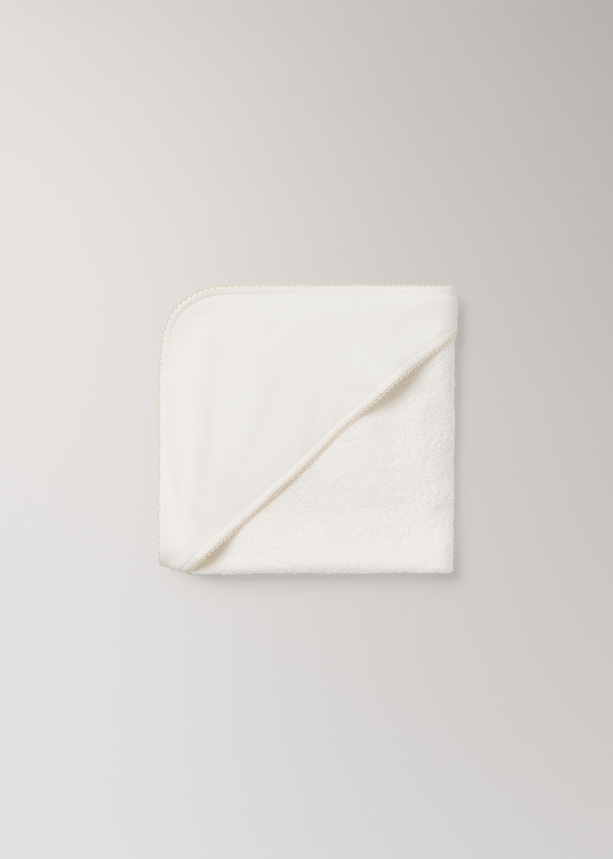Towel ines - Details of the article 3, Medium Brown. Ref: 17021639-00.