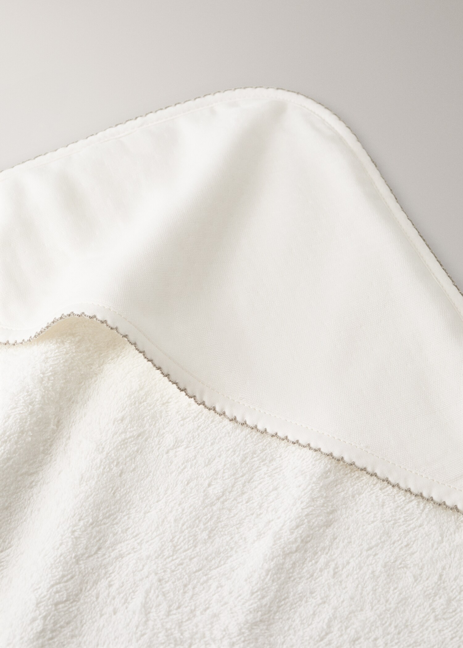 Towel ines - Details of the article 1
