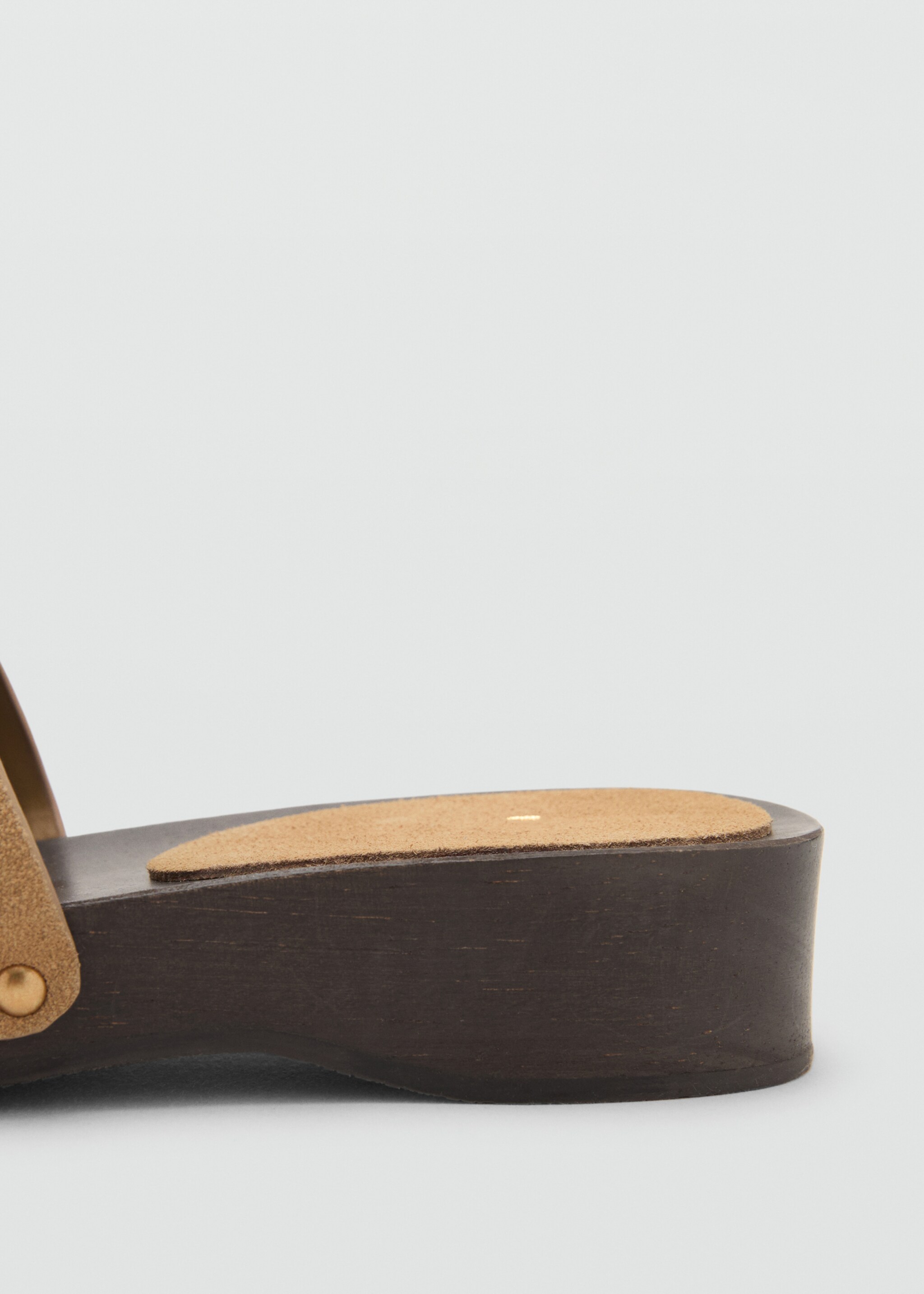 Suede sandal with wooden sole - Details of the article 2