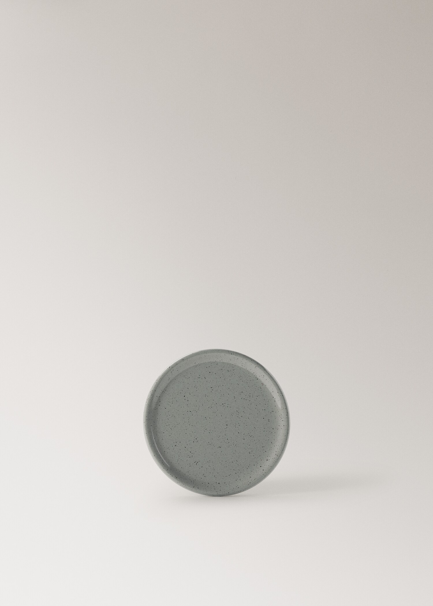 Grey polka dot bread plate - Article without model