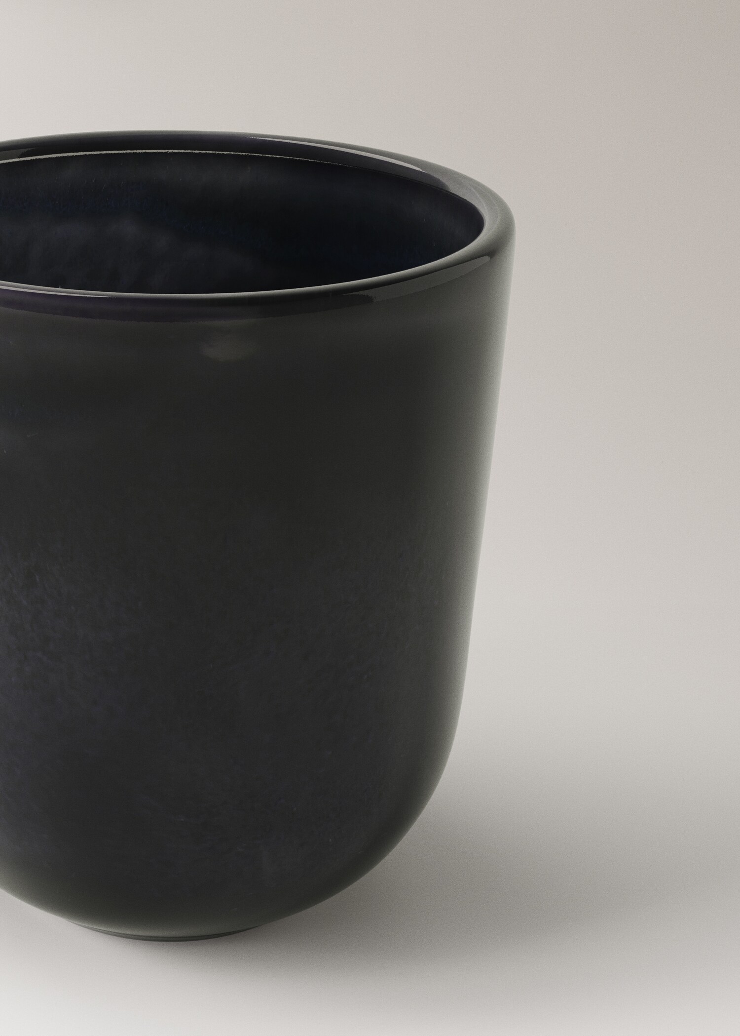 Small stoneware mug - Details of the article 2