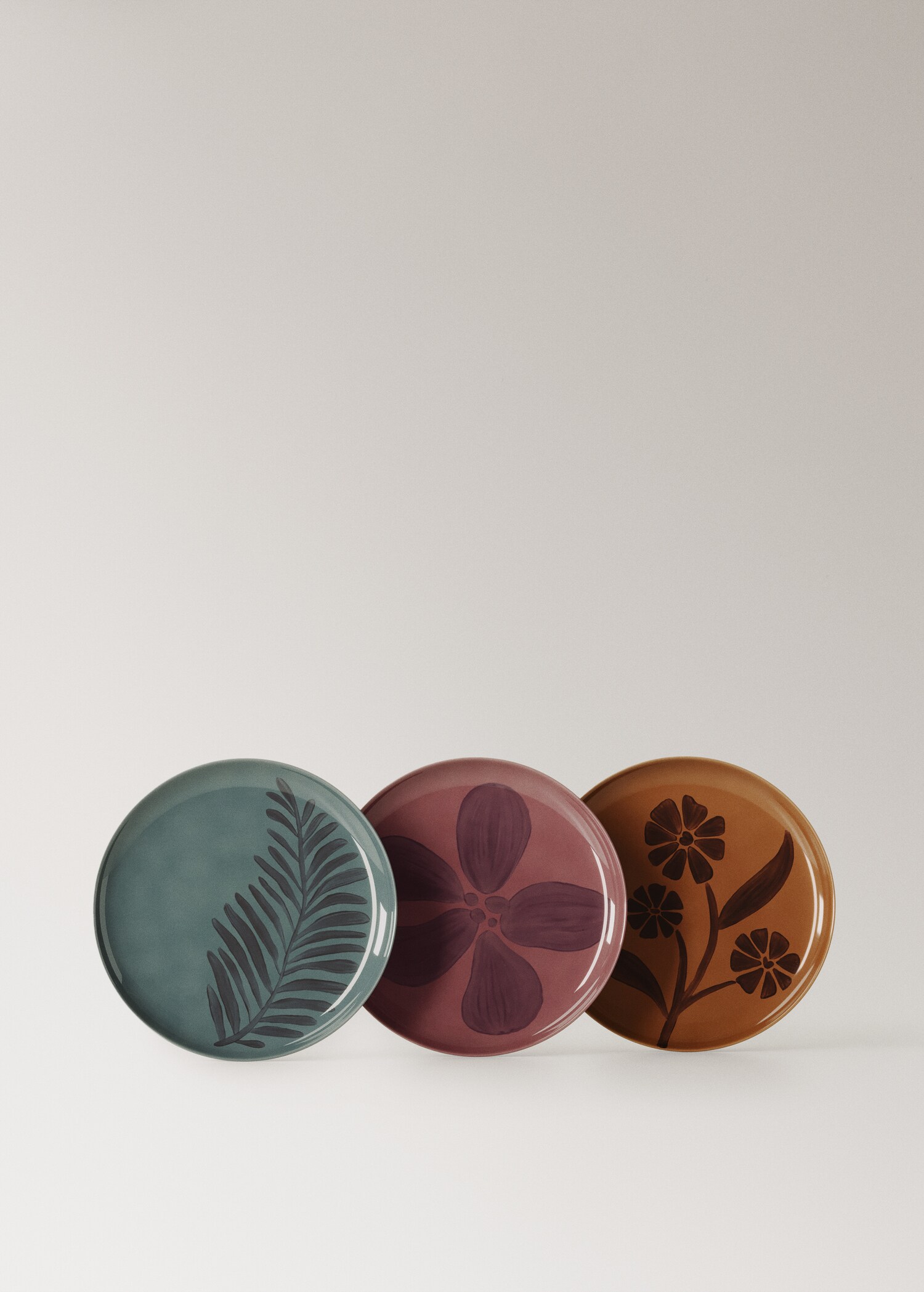 Hand-painted stoneware dessert plate - Details of the article 3