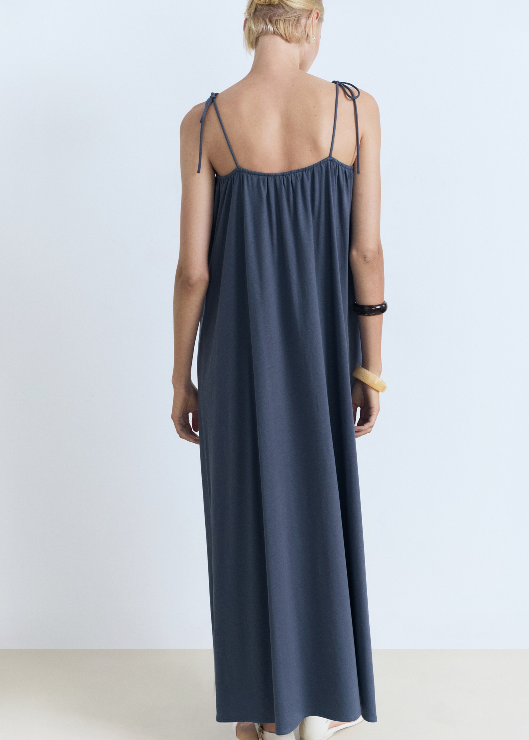 Vestido de algodão com laços - Verso do artigo