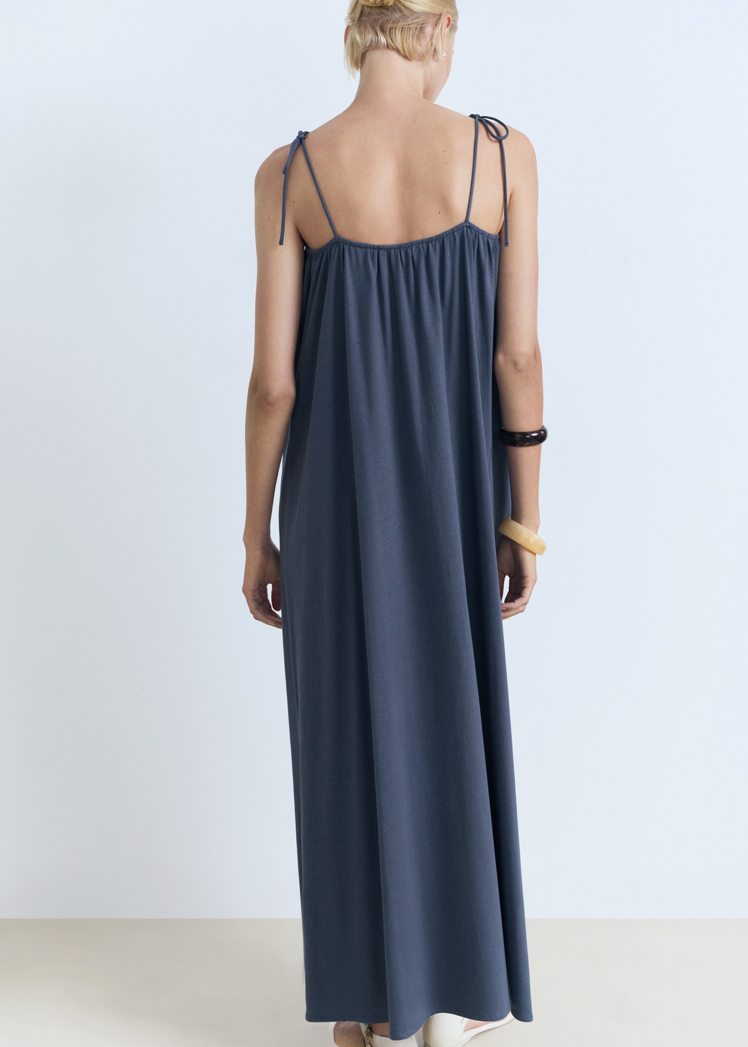 Vestido de algodão com laços - Verso do artigo