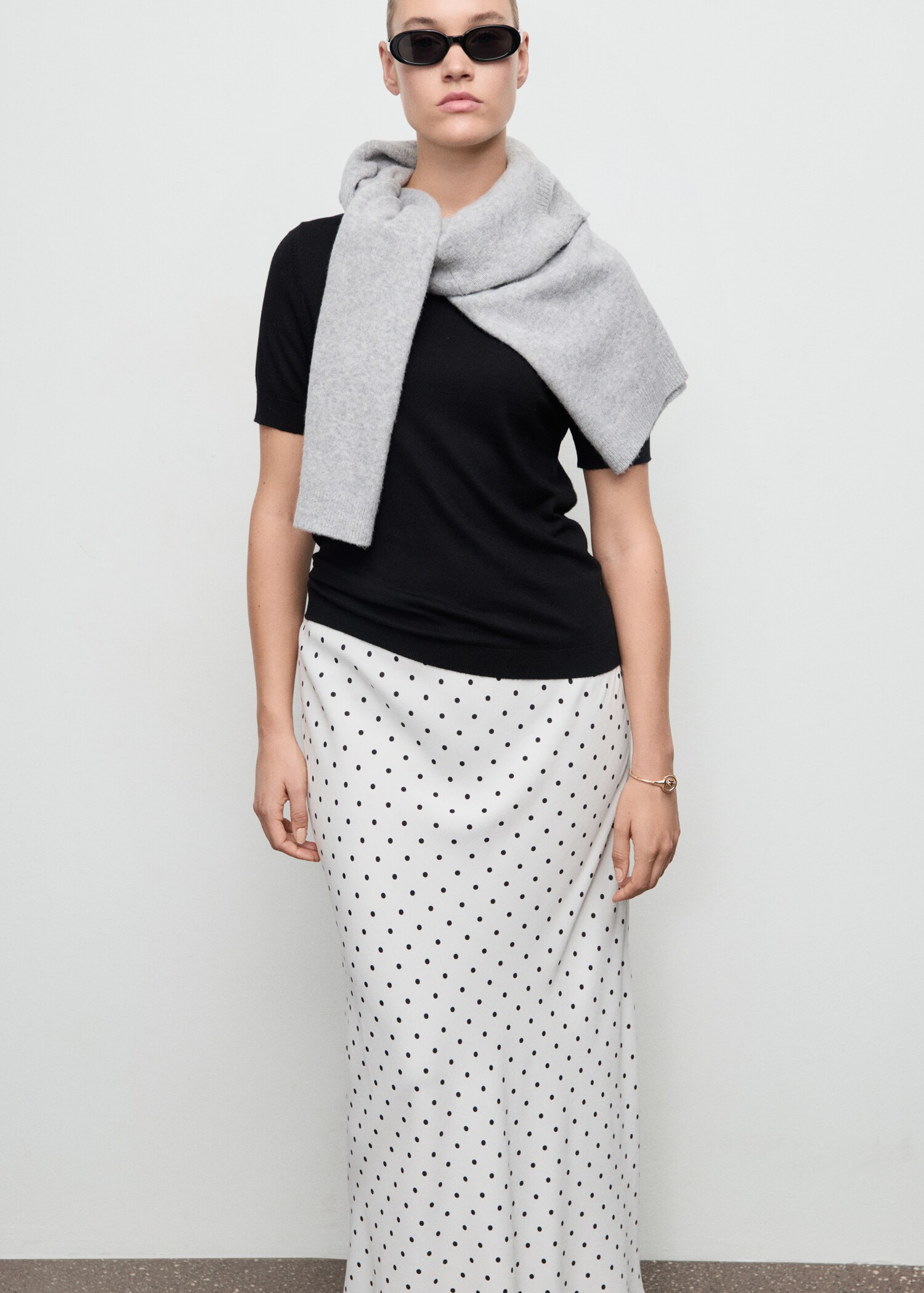 Long polka-dot skirt - Details of the article 4