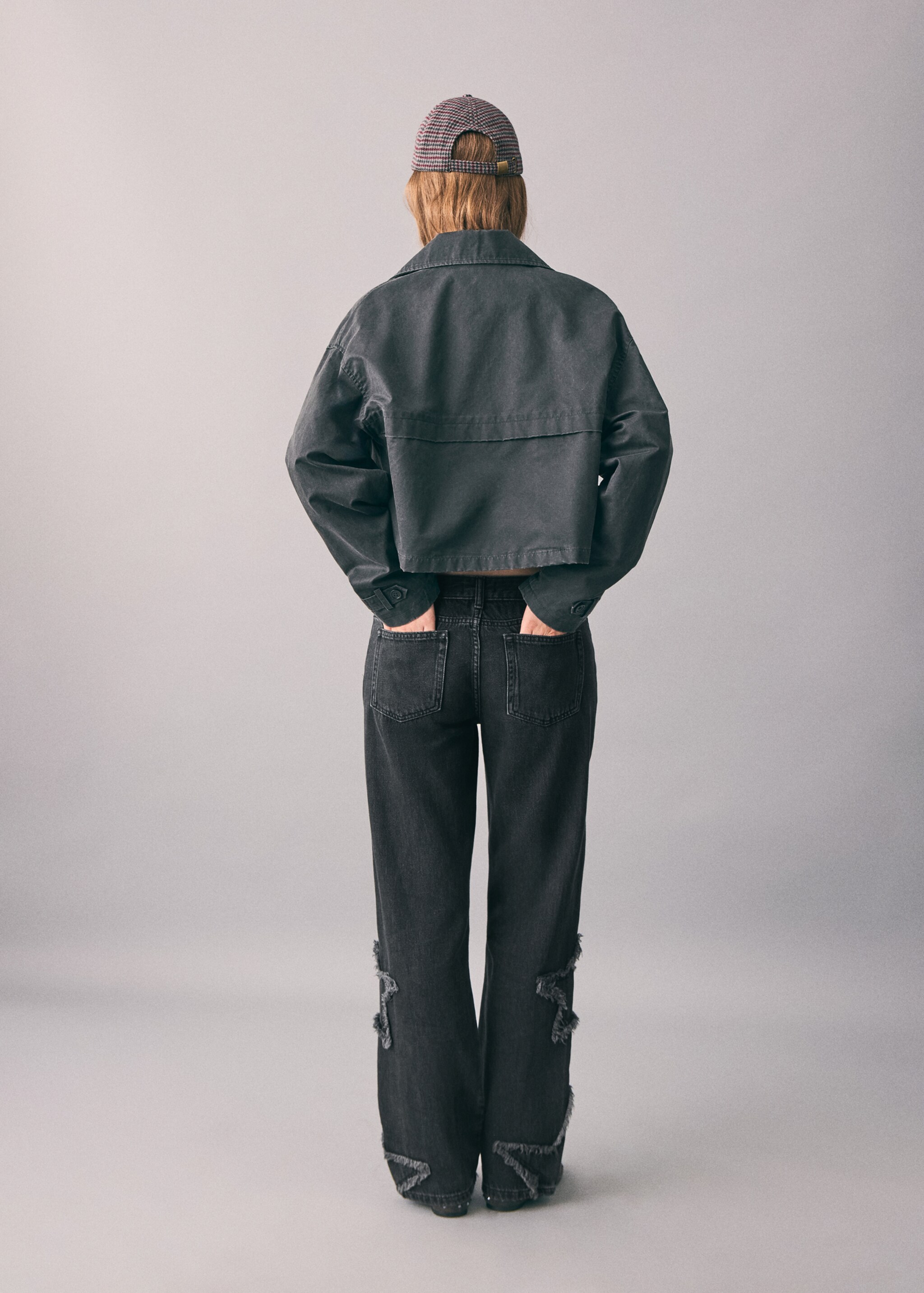Straight-leg jeans with star embroidery - Reverse of the article, Black denim. Ref: 17022914-00.