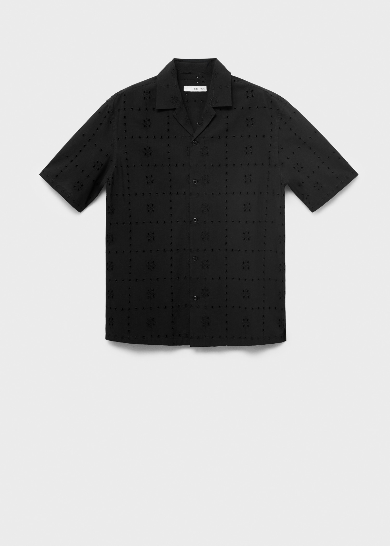 Camisa com bordados recortados - Artigo sem modelo