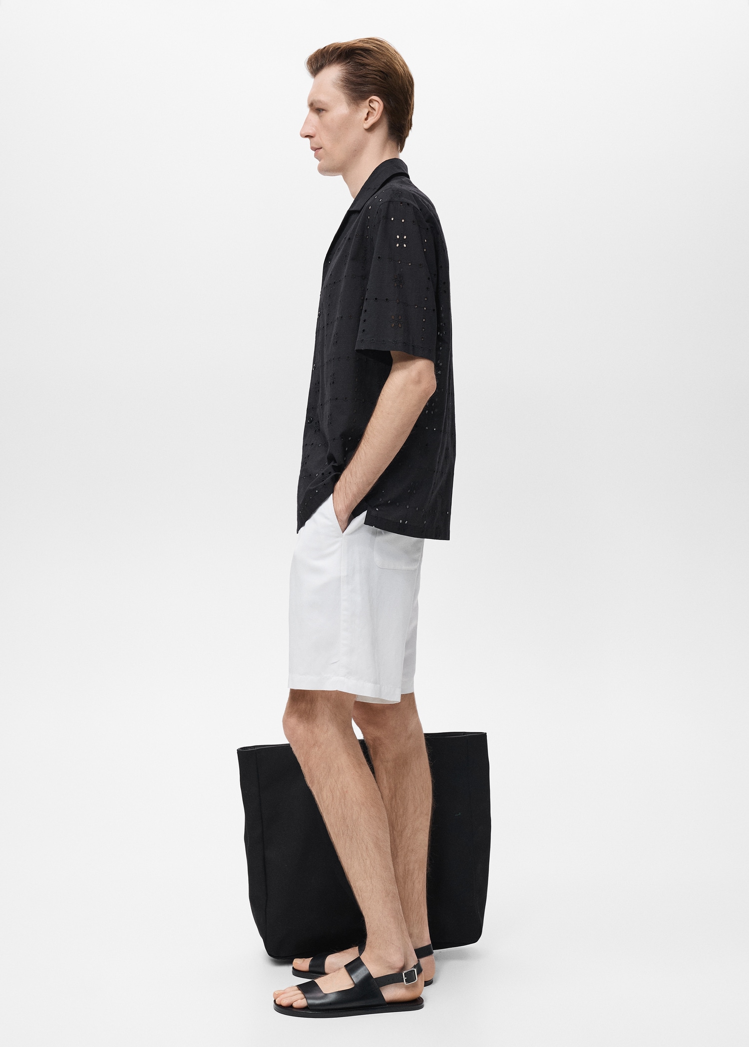 Camisa com bordados recortados - Pormenor do artigo 2