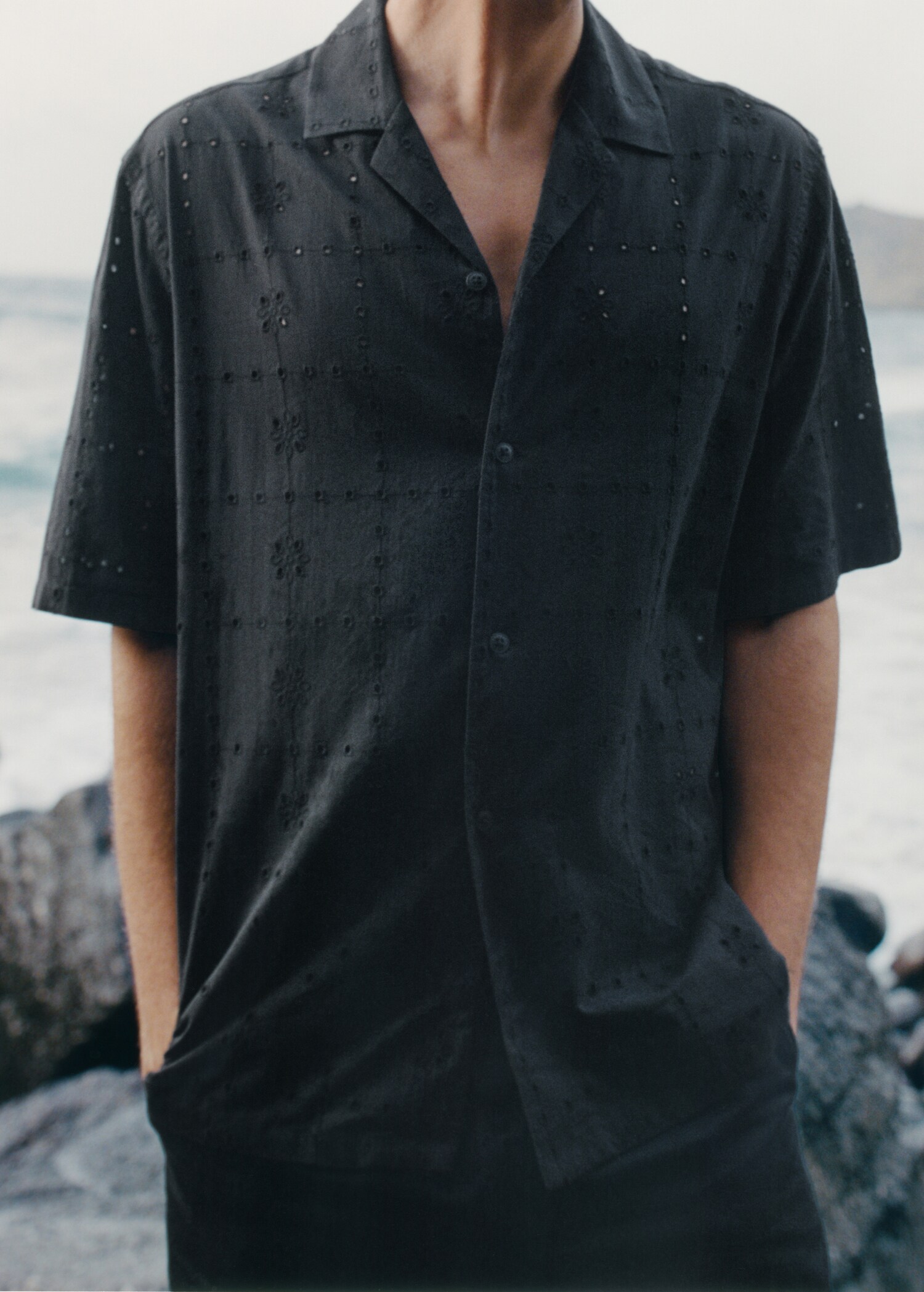 Chemise à broderie perforée - Détail de l'article 3