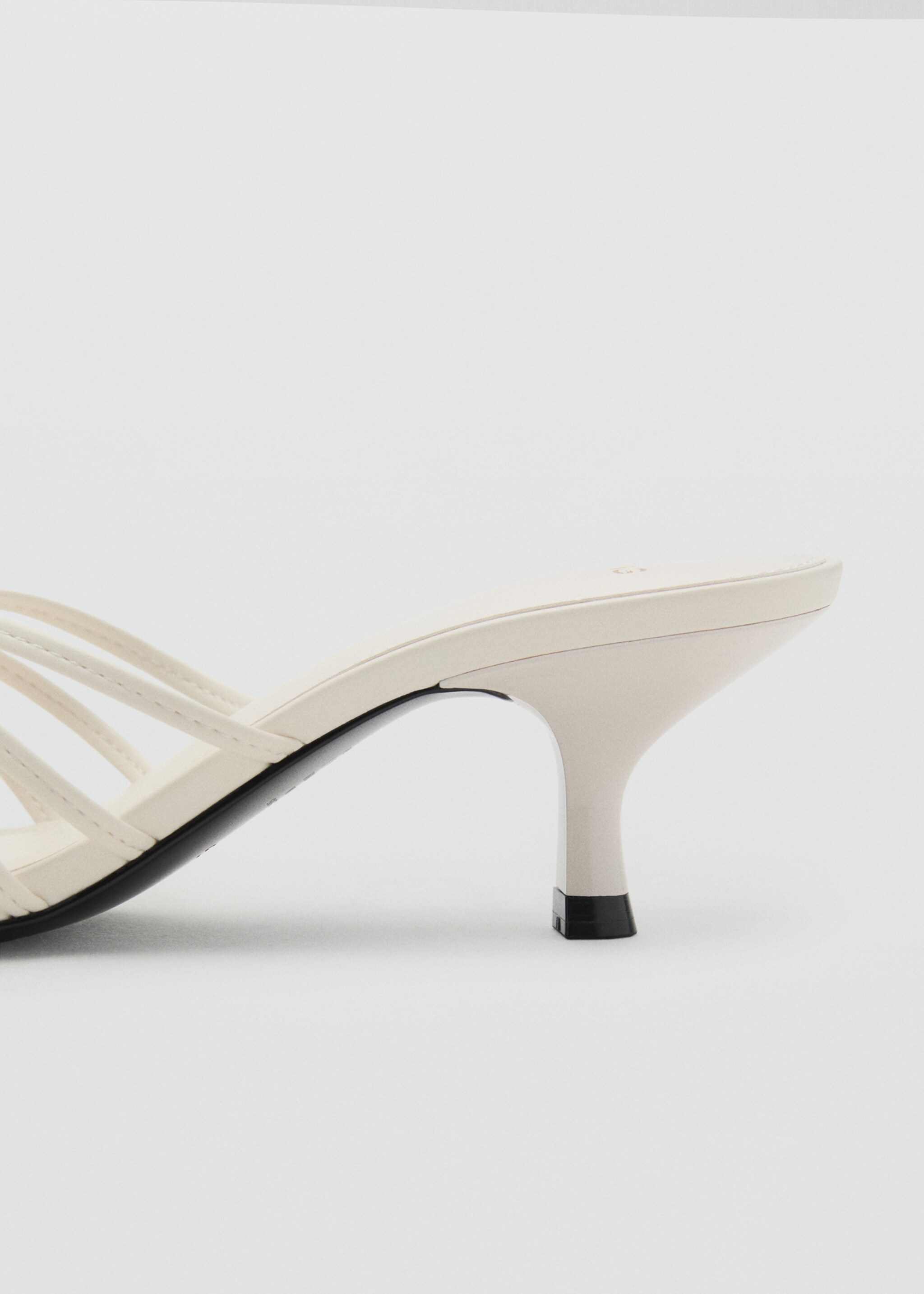 Kitten heel sandal with metallic detail - Details of the article 1