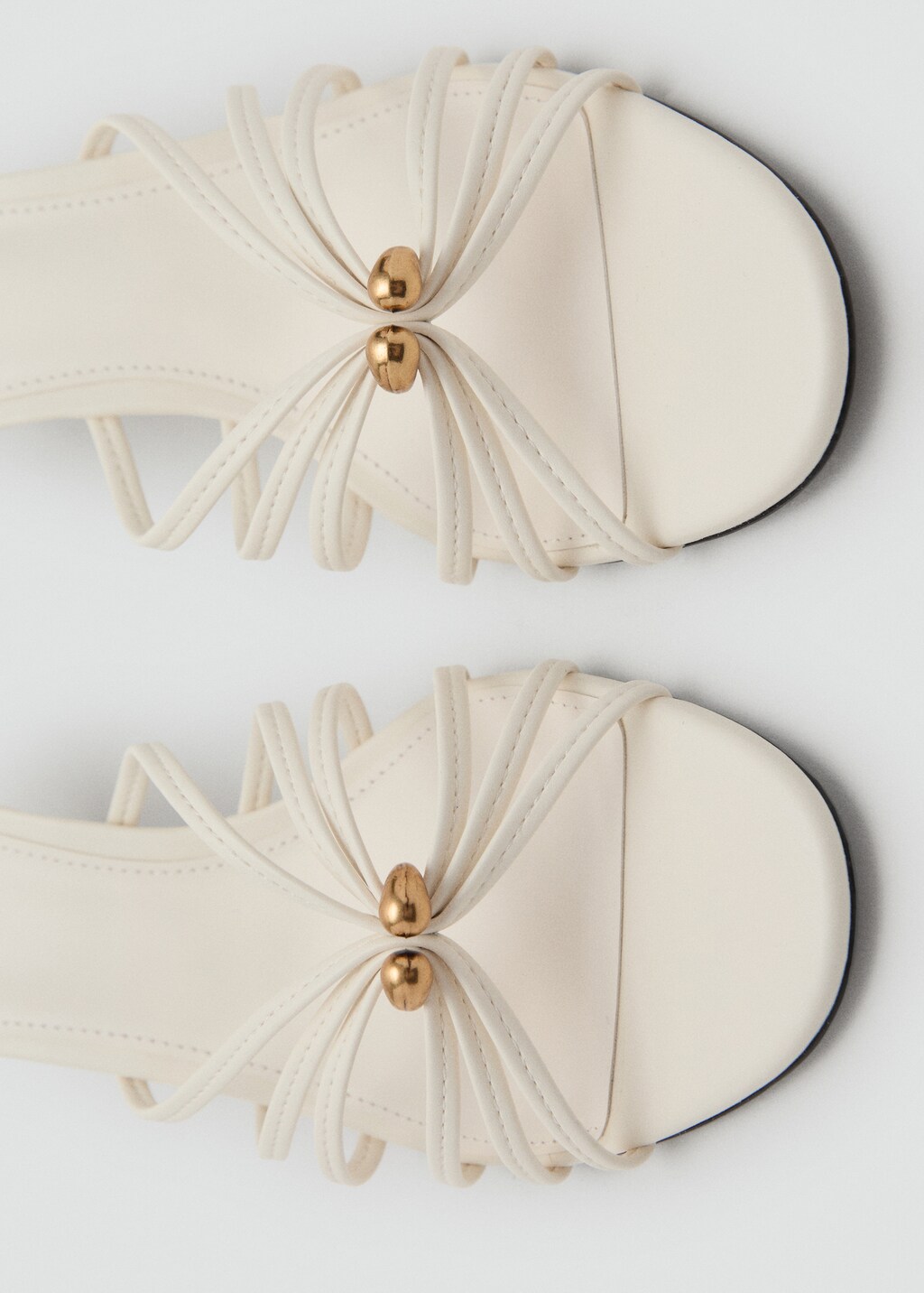 Kitten heel sandal with metallic detail