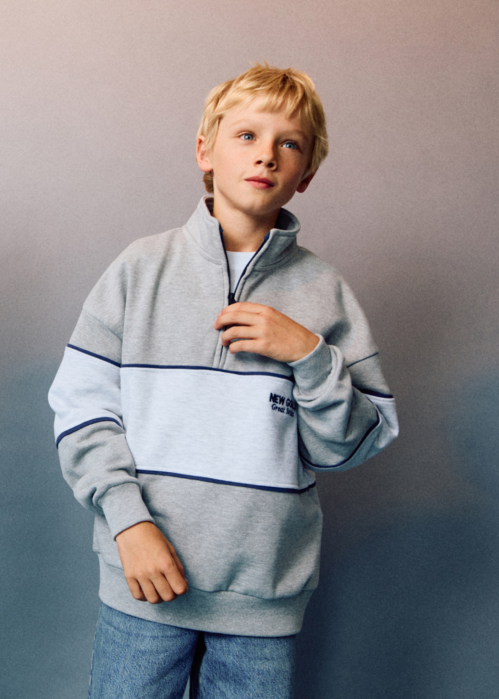 Perkins-neck sweatshirt - Details of the article 5, Medium Heather Grey. Ref: 17023286-00.