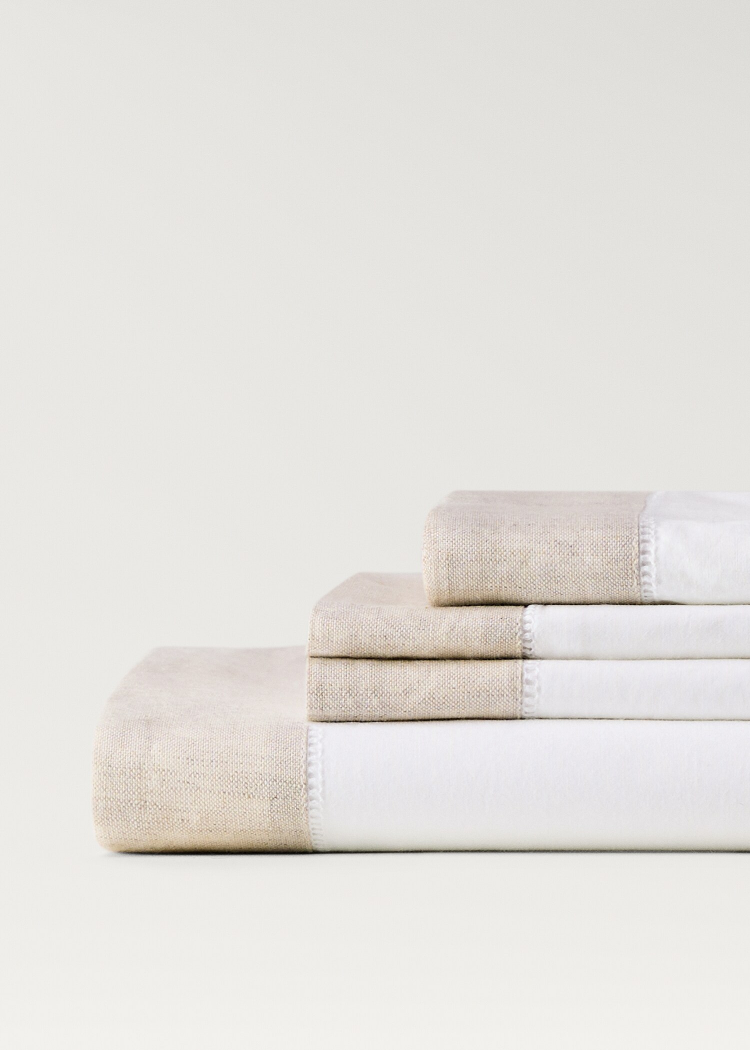Cotton percale top sheet with linen trim for 150/160 cm bed - Details of the article 2