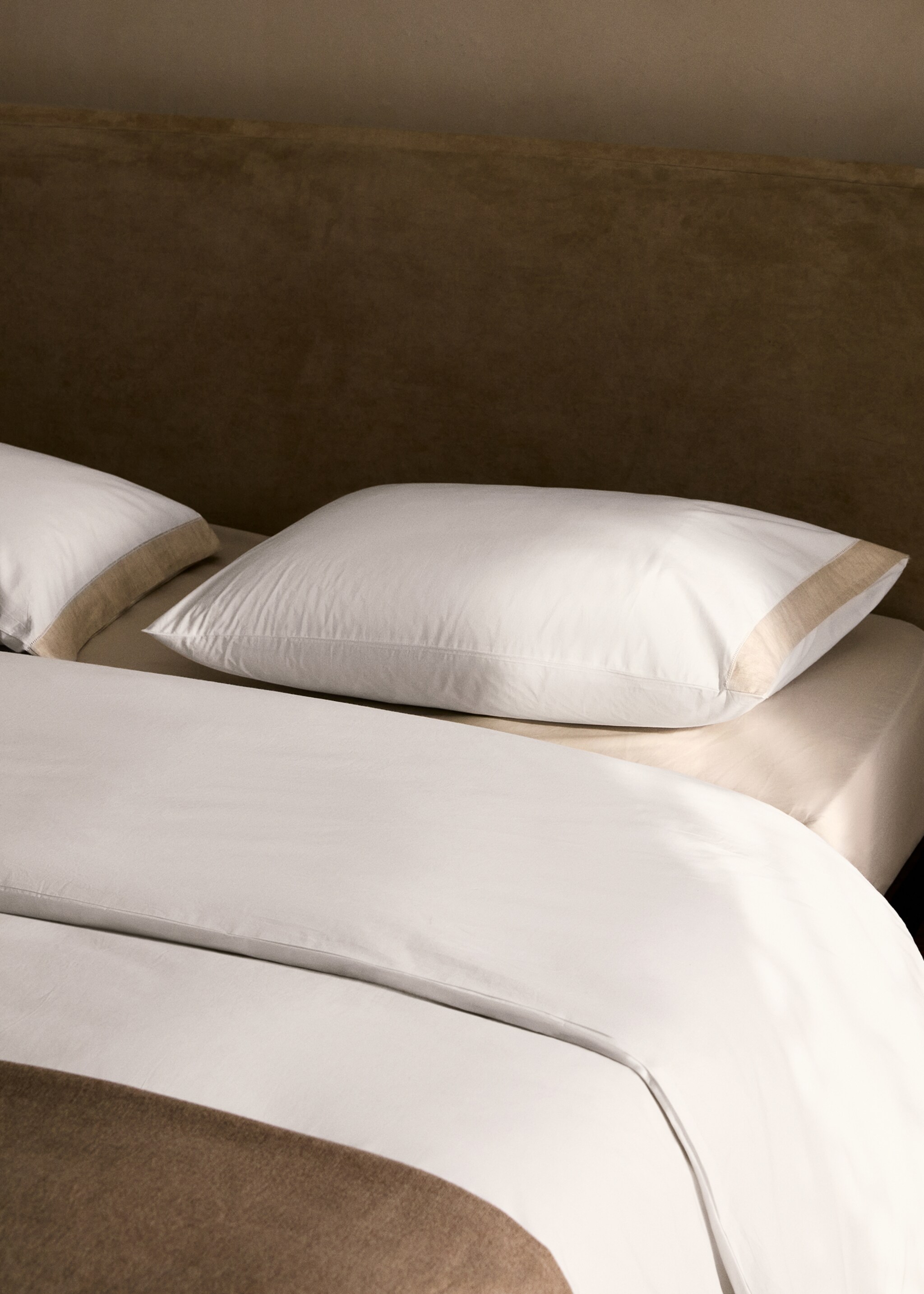 Percale cotton duvet cover with linen trim Single bed - Details of the article 7, White. Ref: 17023309-00.
