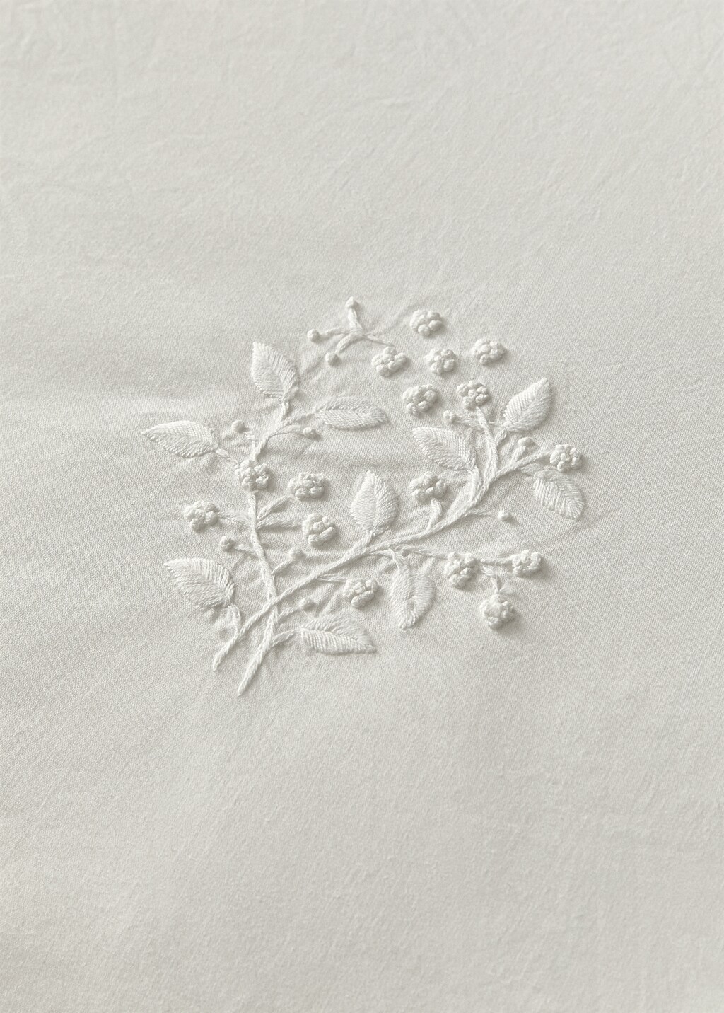 Percale cotton duvet cover with embroidered flowers for / cm bed