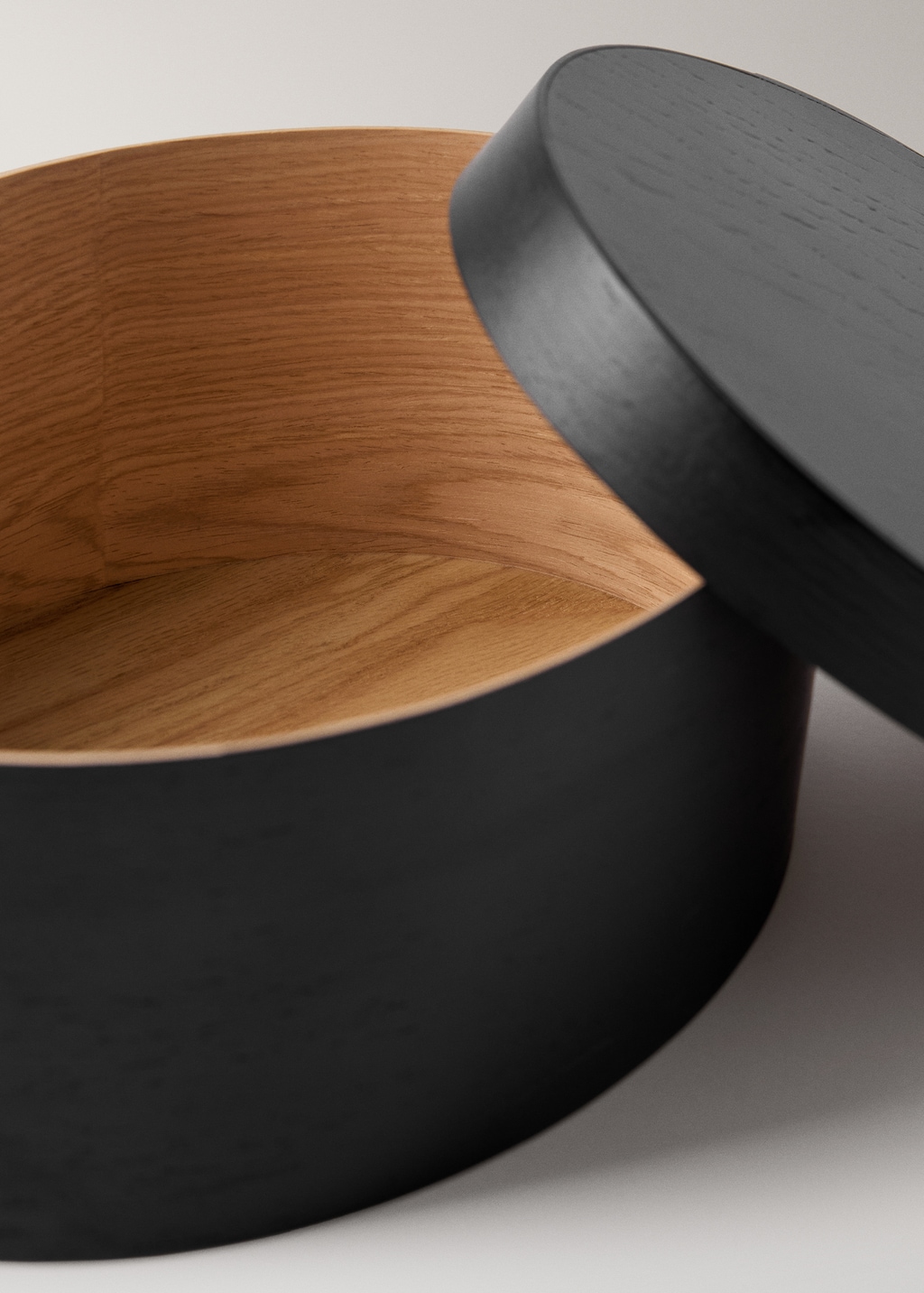 Medium oval wooden box