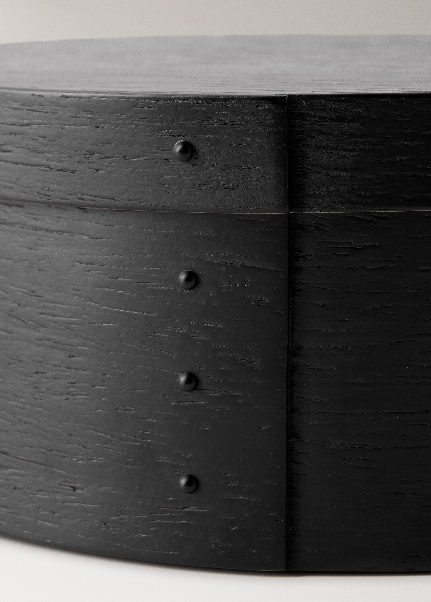 Kleine ovale Holzschachtel - Detail des Artikels 2