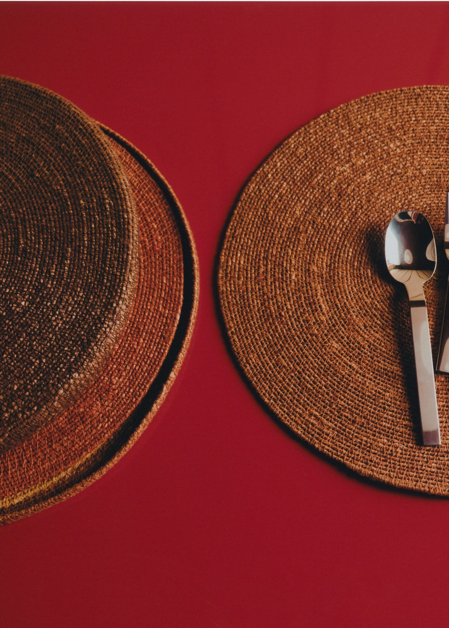 Seagrass placemats in assorted colours with box - Details of the article 6