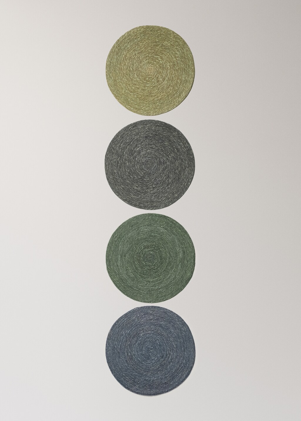 Seagrass placemats assorted colours with box