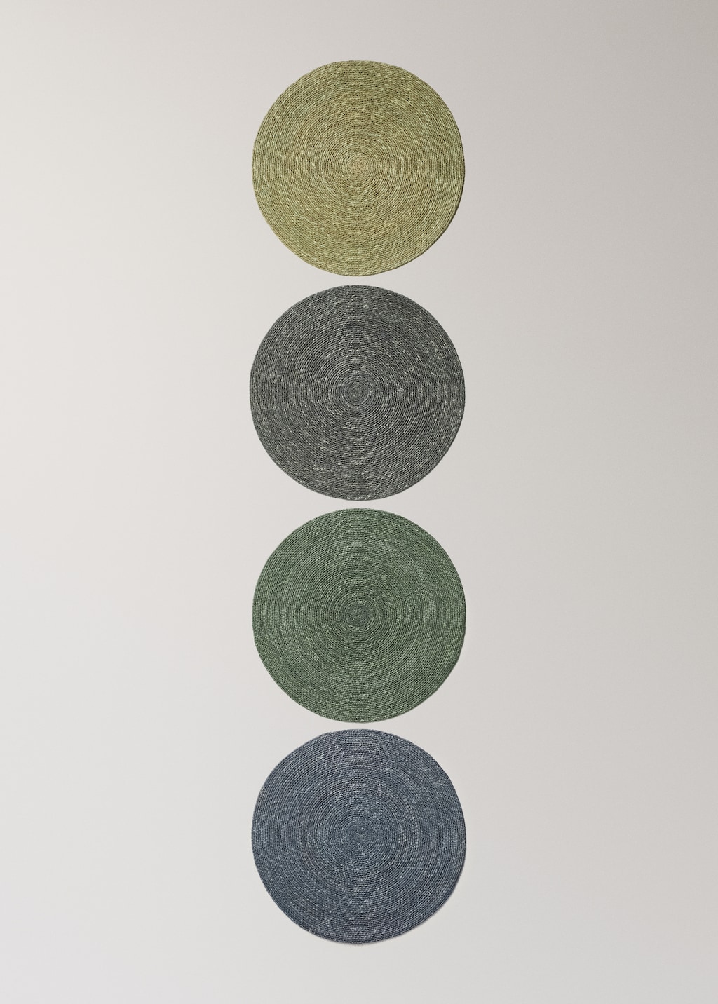 Seagrass placemats assorted colours with box