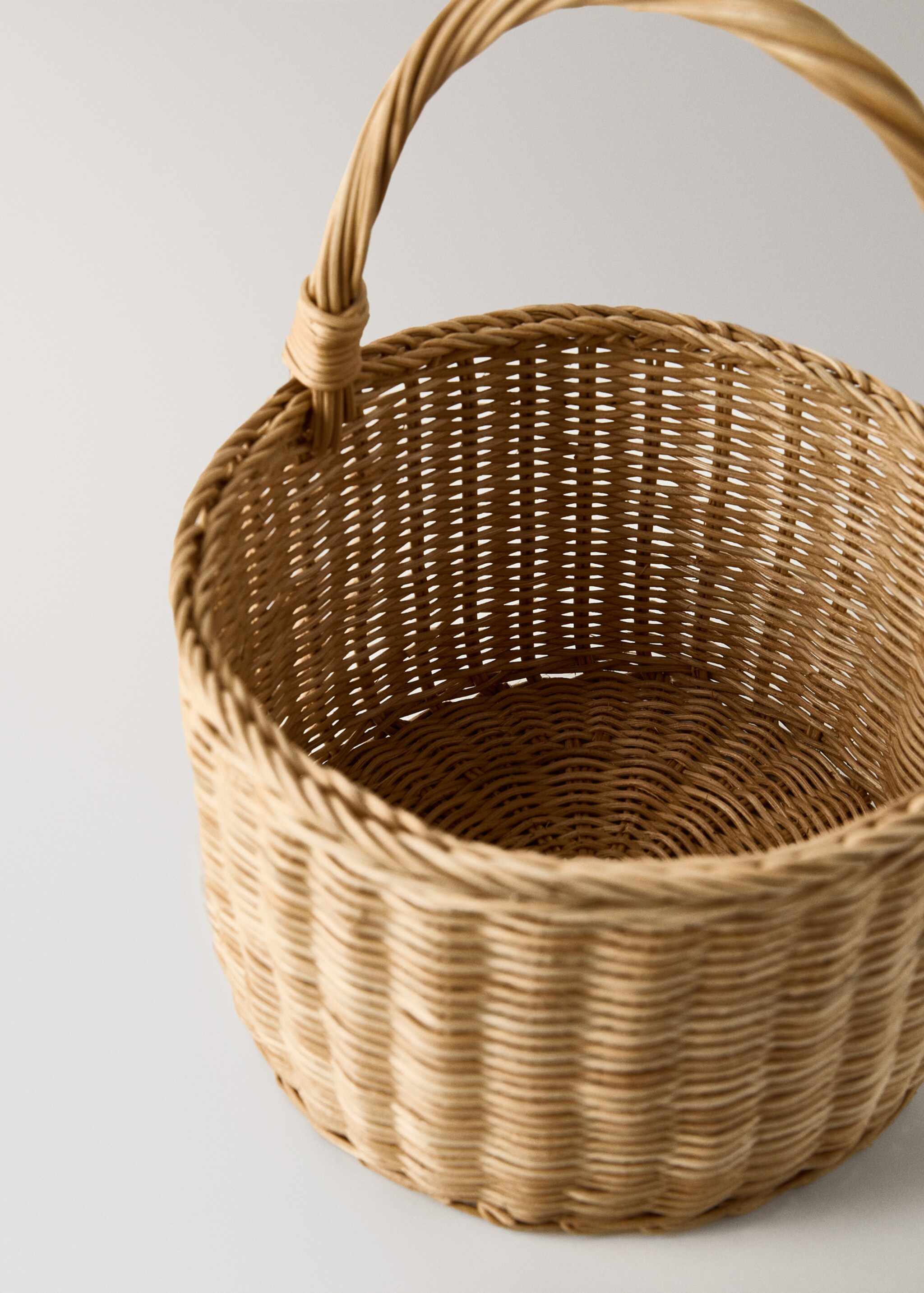Large rattan basket with handles - Details of the article 2, Brown. Ref: 17023324-00.