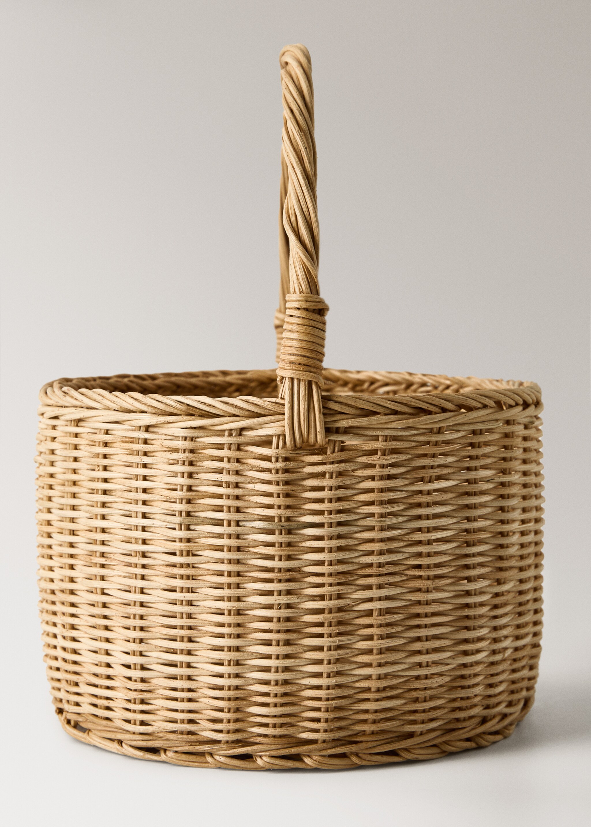 Large rattan basket with handles - Details of the article 3, Brown. Ref: 17023324-00.