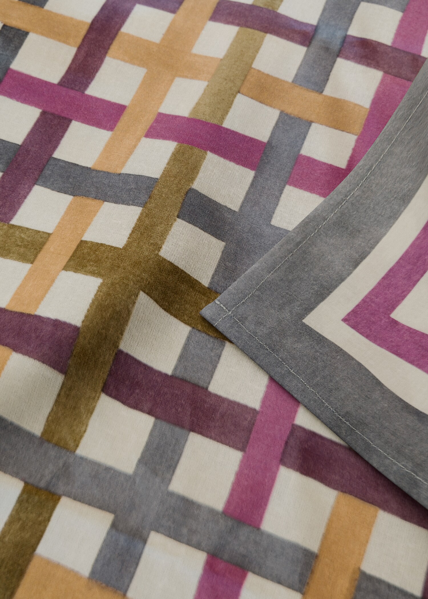 Resin tablecloth multicolor squares 4 to 6 diners - Данни за артикула 2